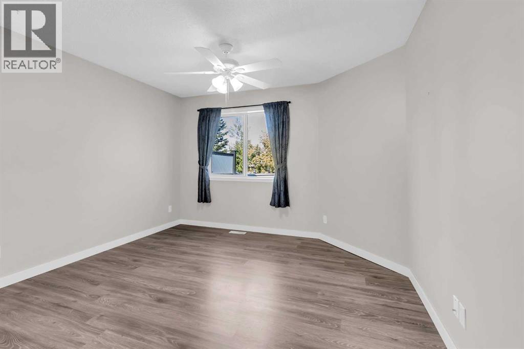 110 West Creek Bay, Chestermere, Alberta  T1X 1K7 - Photo 17 - A2262218