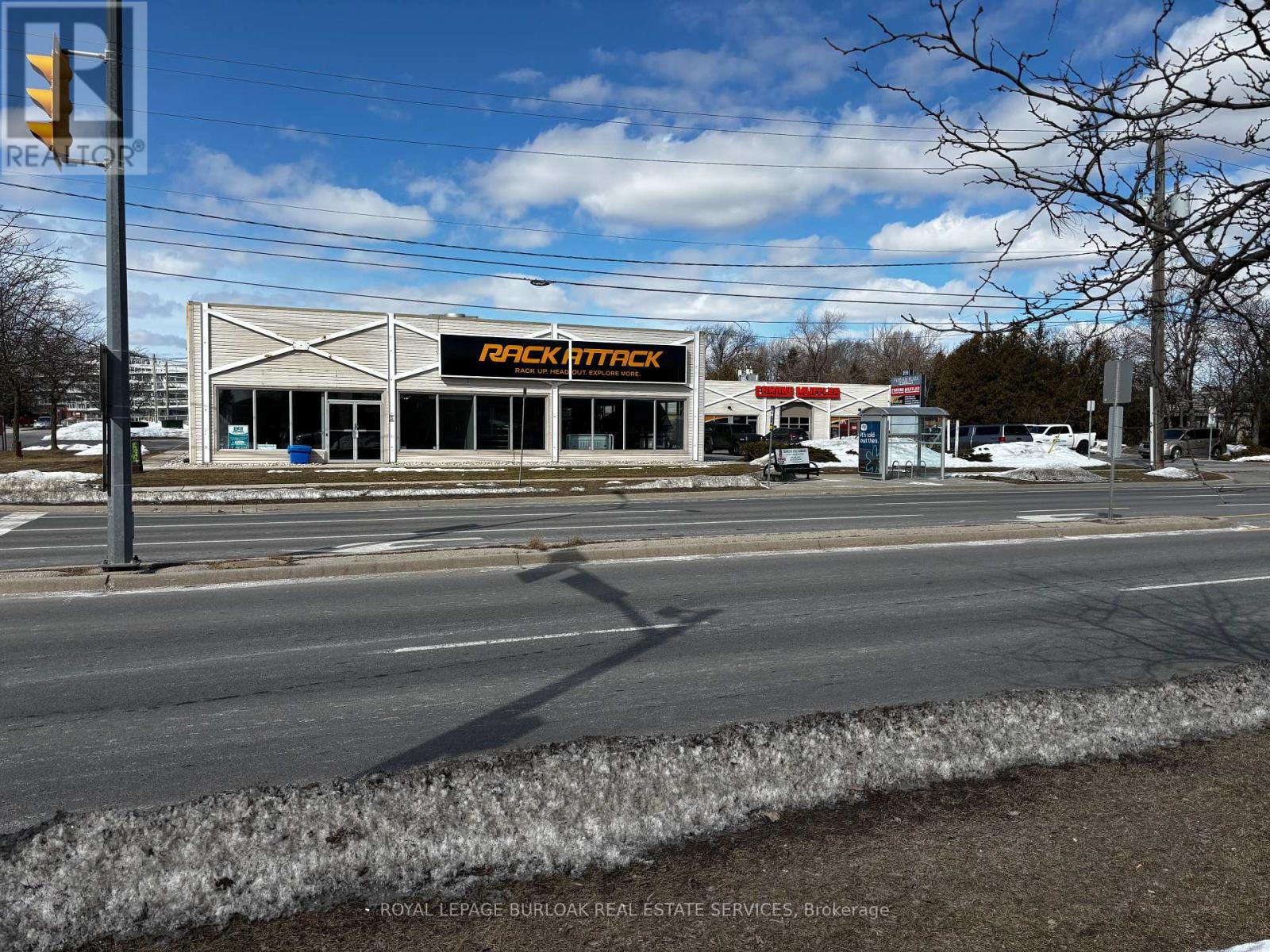 1 - 2279 FAIRVIEW STREET, Burlington, Ontario