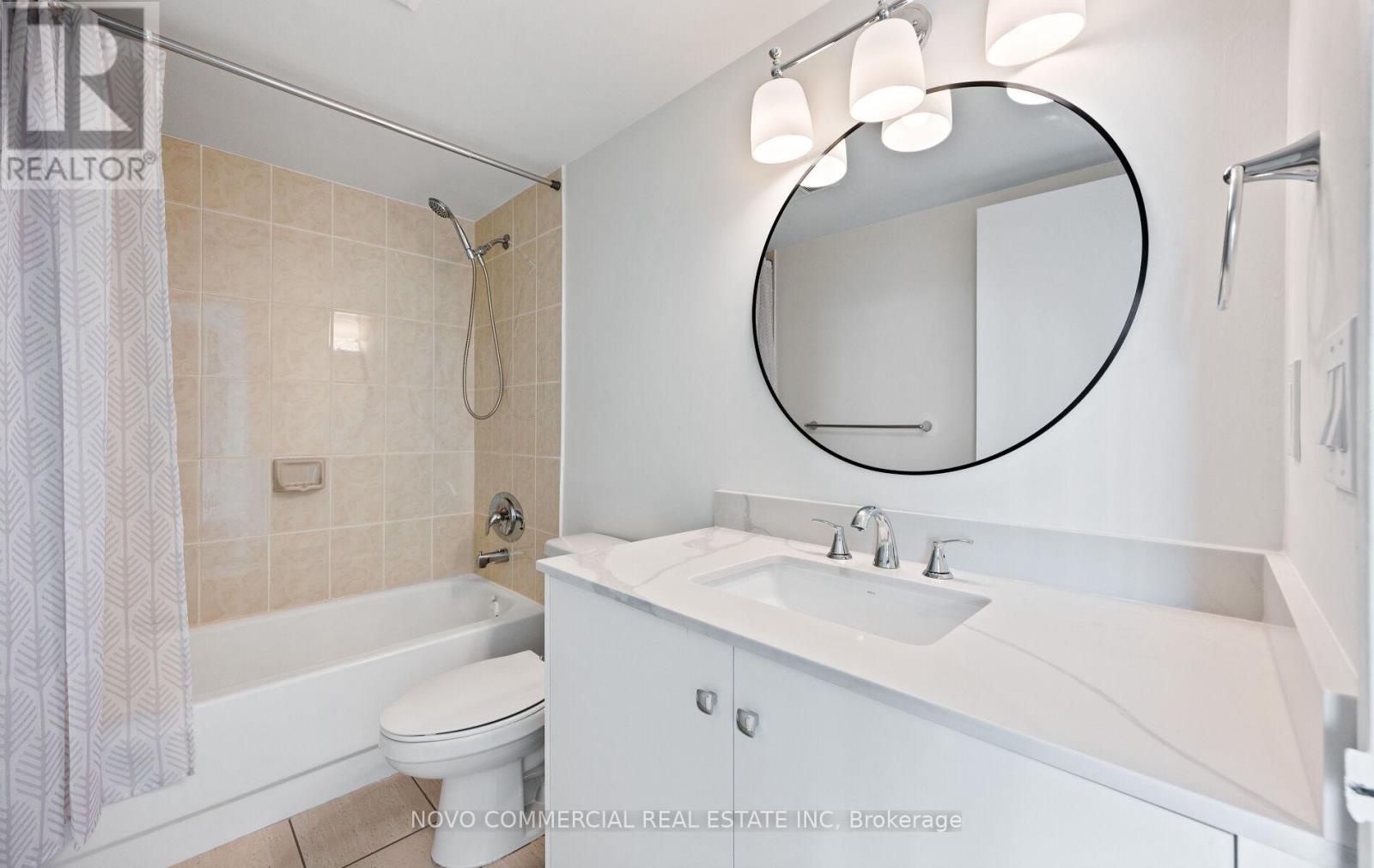 1216 - 145 Hillcrest Avenue, Mississauga, Ontario  L5B 3Z1 - Photo 15 - W12841800