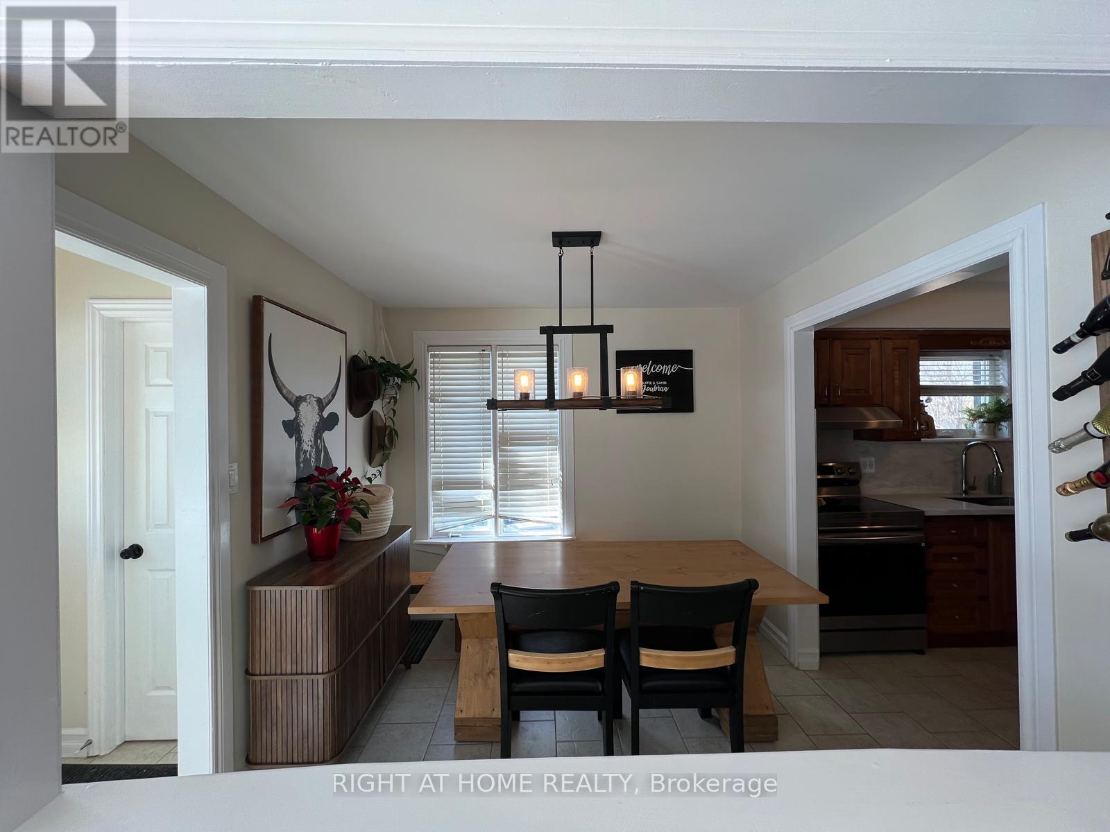 45 Newstead Crescent, Brampton, Ontario  L6V 2A8 - Photo 12 - W12841834