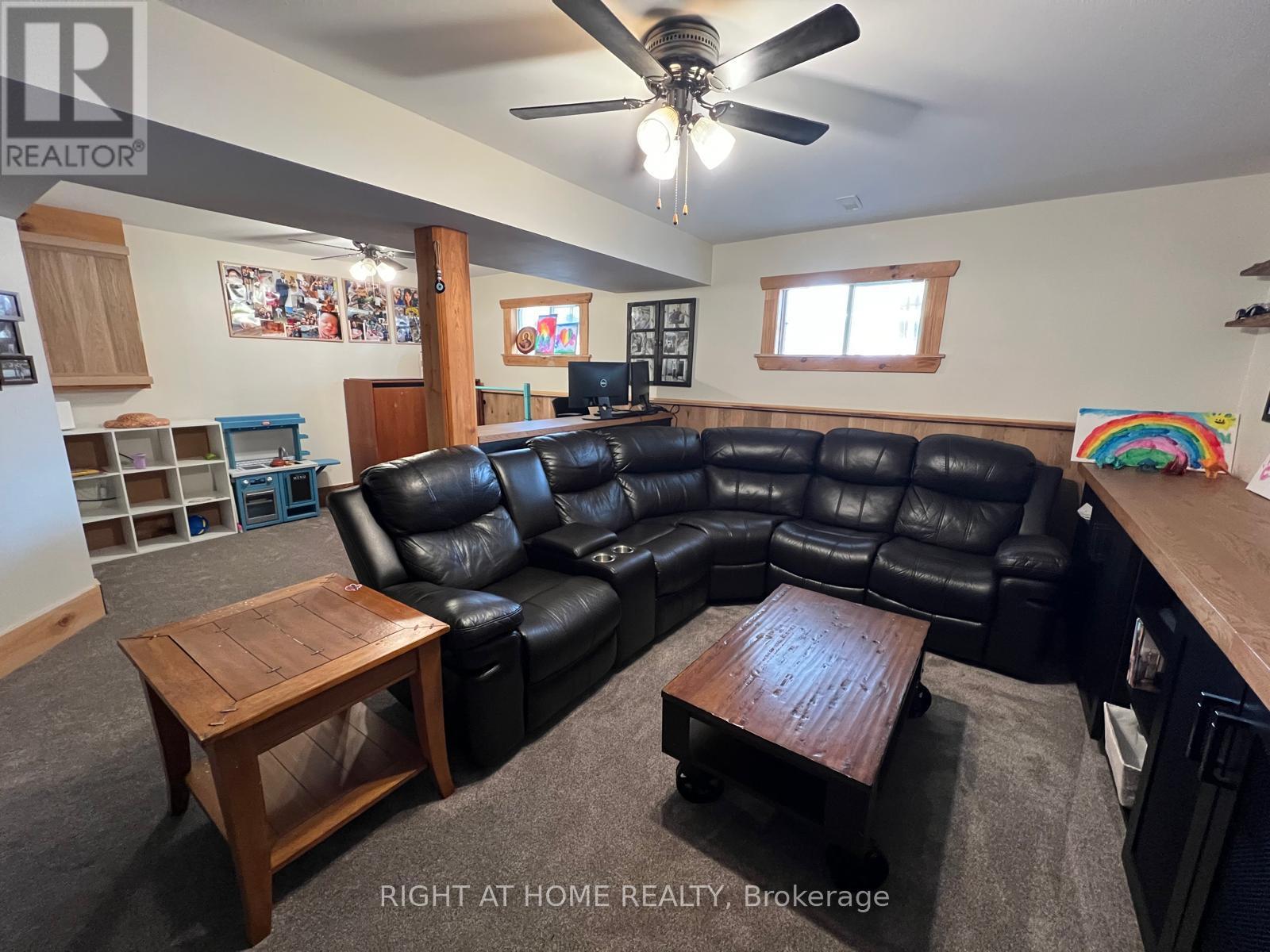 45 Newstead Crescent, Brampton, Ontario  L6V 2A8 - Photo 19 - W12841834