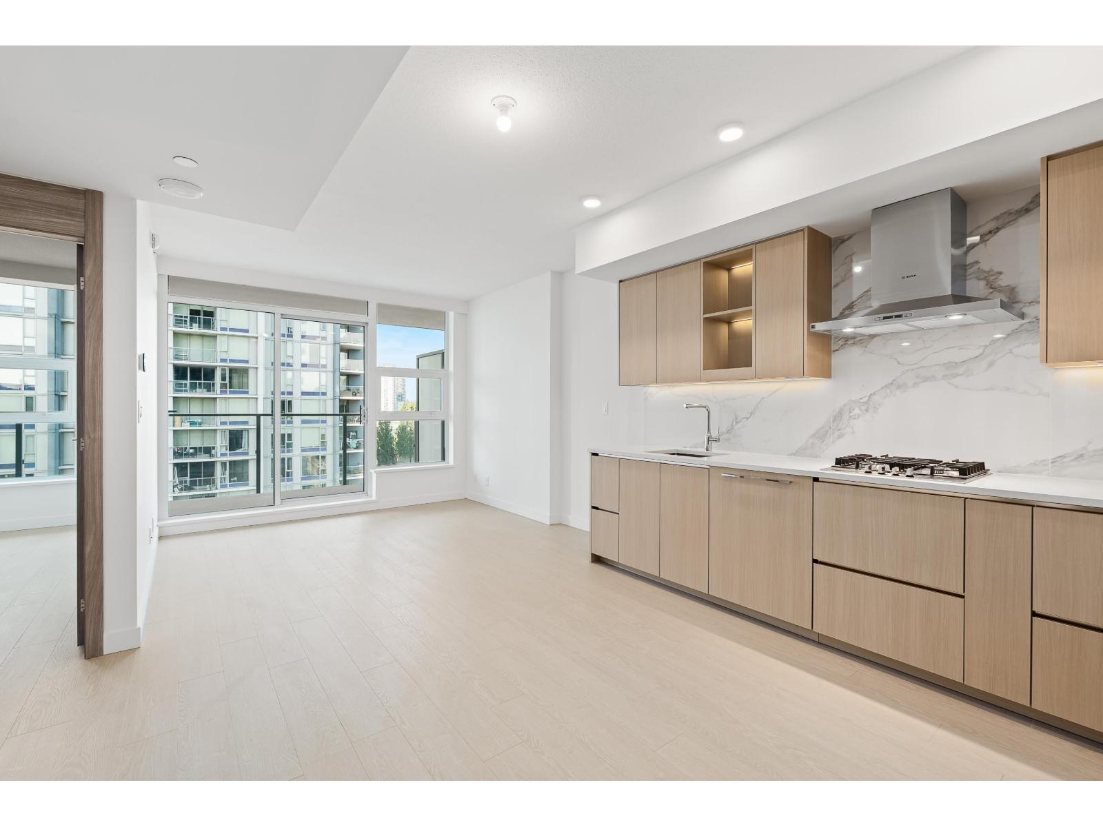 1208 13778 100 Avenue, Surrey, British Columbia  V3T 0V3 - Photo 3 - R3095333