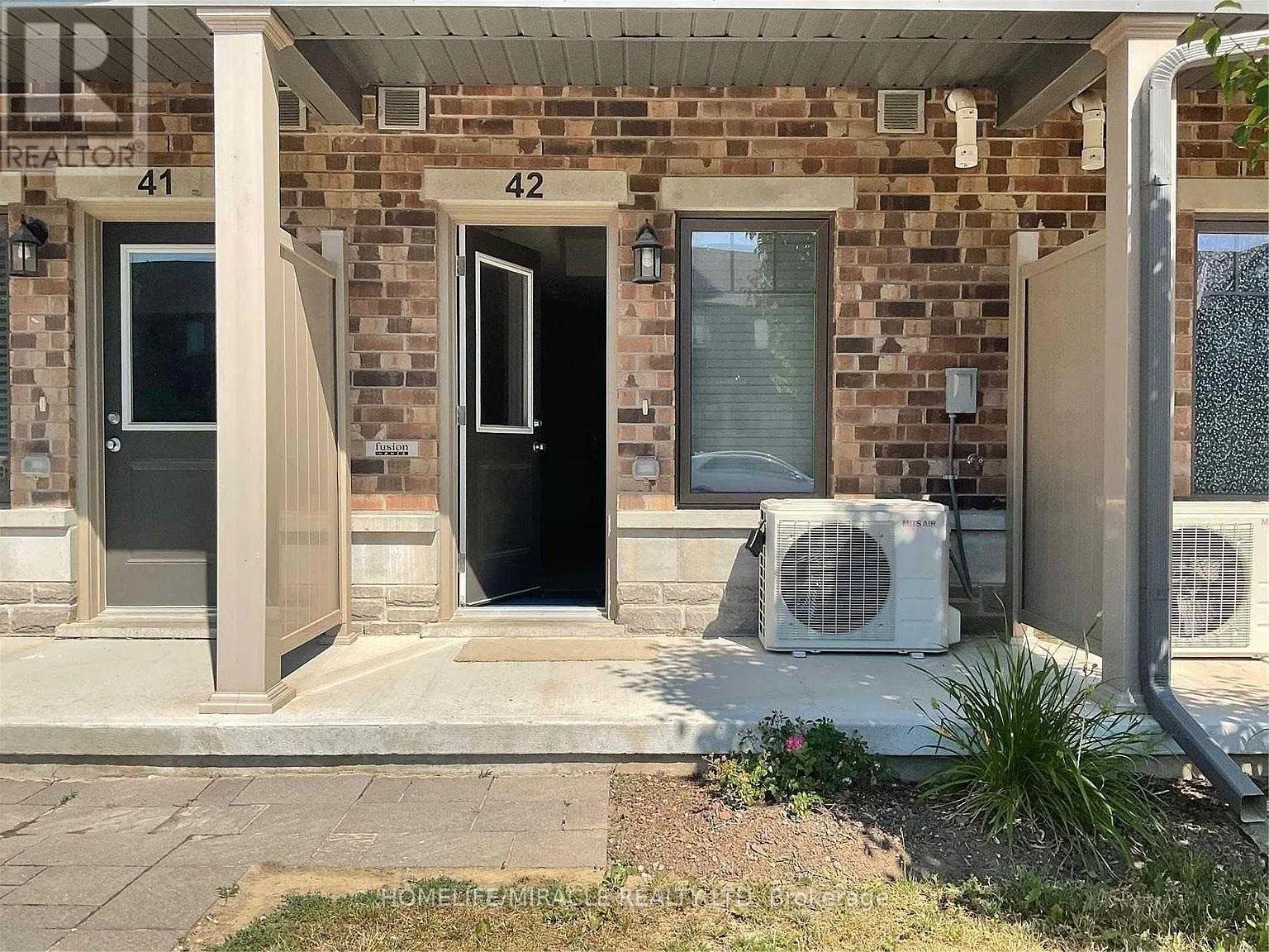 42 - 39 Kay Crescent, Guelph, Ontario  N1L 0N5 - Photo 2 - X12841852