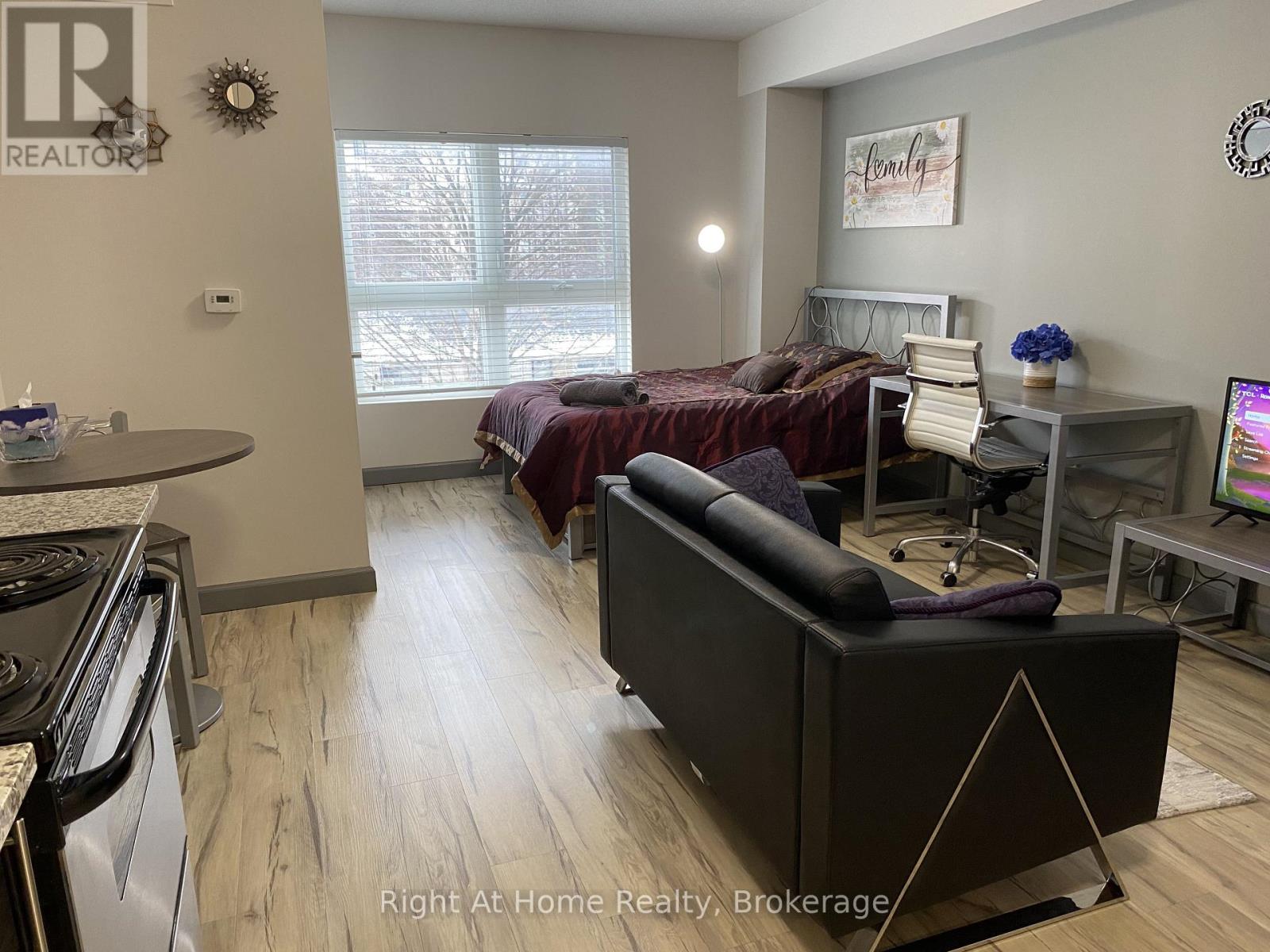 1710 - 258a Sunview Street, Waterloo, Ontario  N2L 3V9 - Photo 14 - X12841876