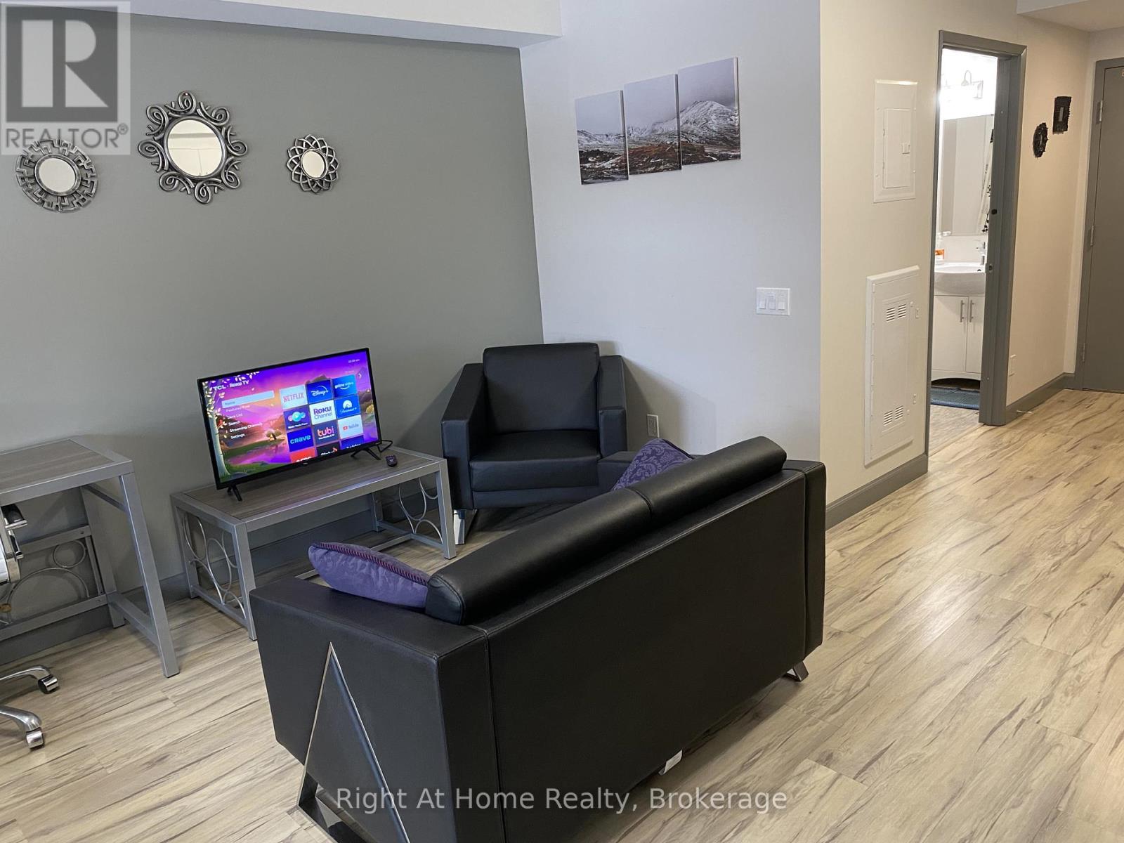 1710 - 258a Sunview Street, Waterloo, Ontario  N2L 3V9 - Photo 9 - X12841876