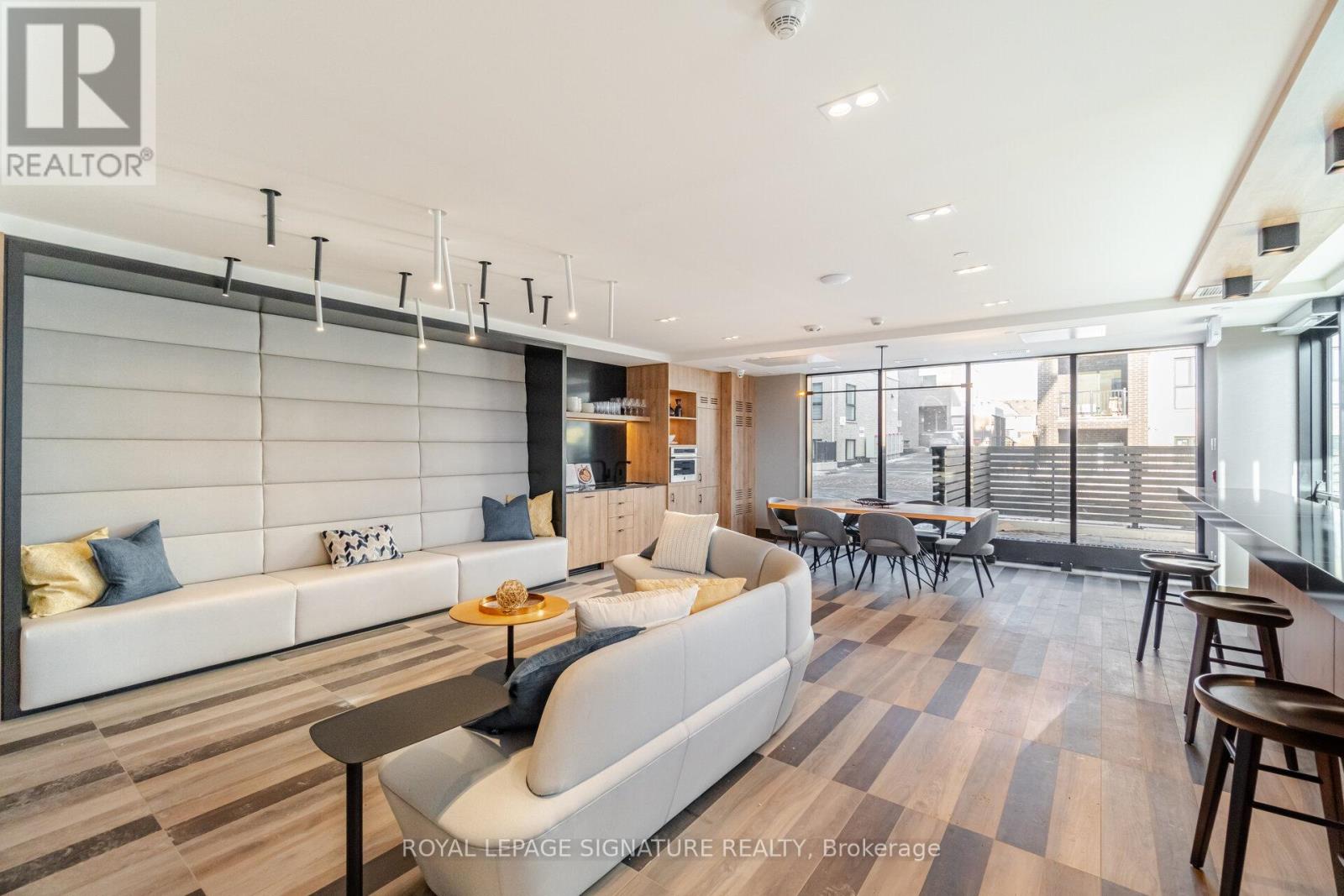 801 - 345 Wheat Boom Drive, Oakville, Ontario  L6H 7X4 - Photo 23 - W12839574