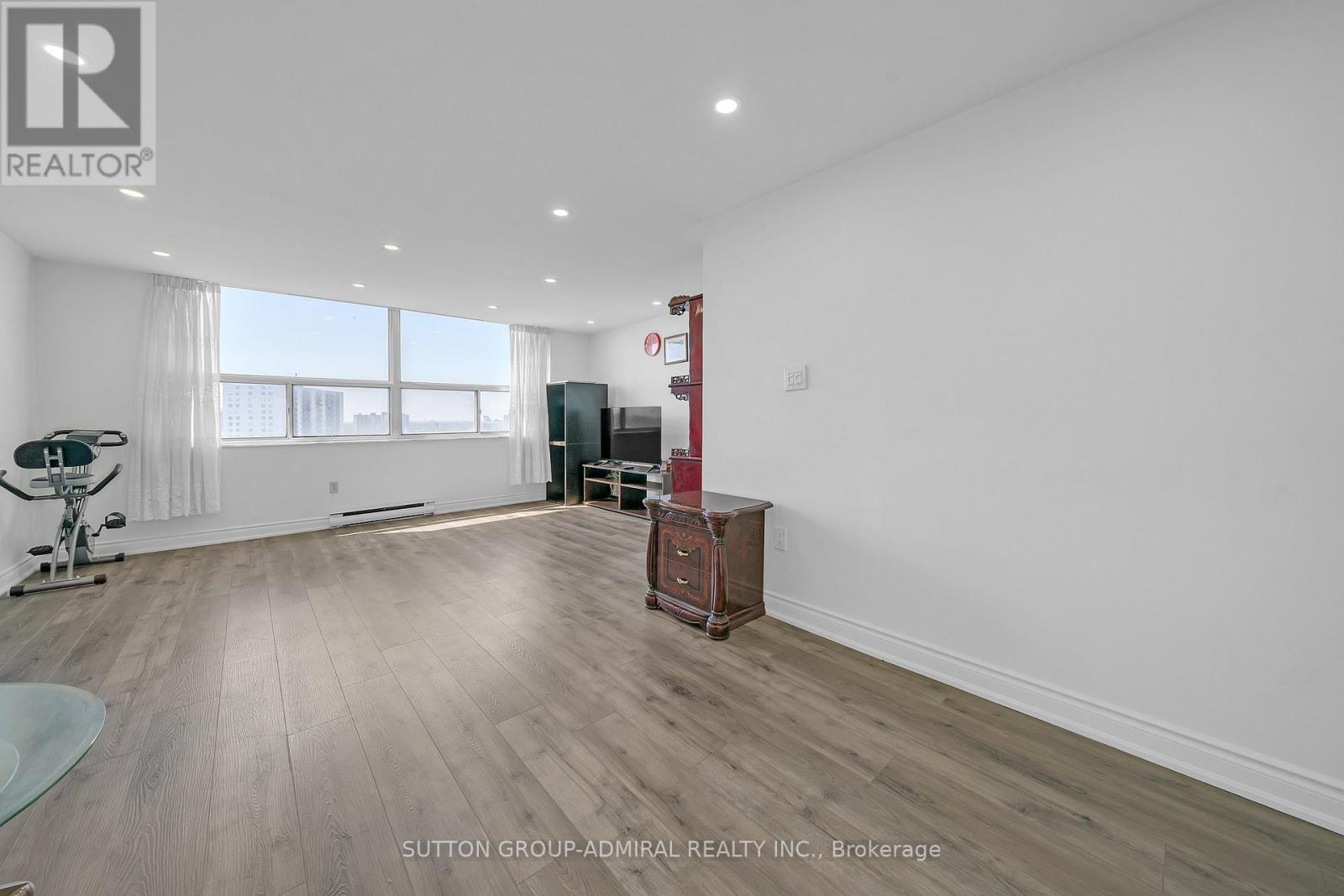 Ph12 - 10 Tobermory Drive, Toronto, Ontario  M3N 2Y5 - Photo 9 - W12835904