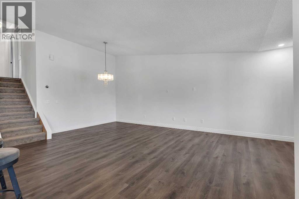 47 Macewan Meadow Way Nw, Calgary, Alberta  T3K 3J3 - Photo 11 - A2277894