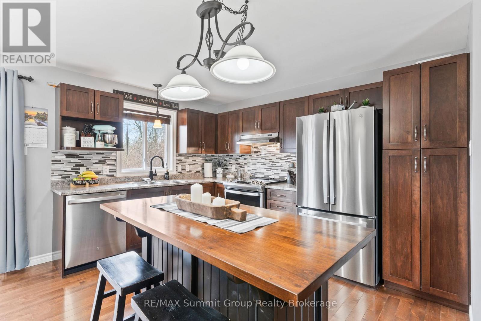 429528 8th Concession B, Grey Highlands, Ontario  N0C 1M0 - Photo 4 - X12841862