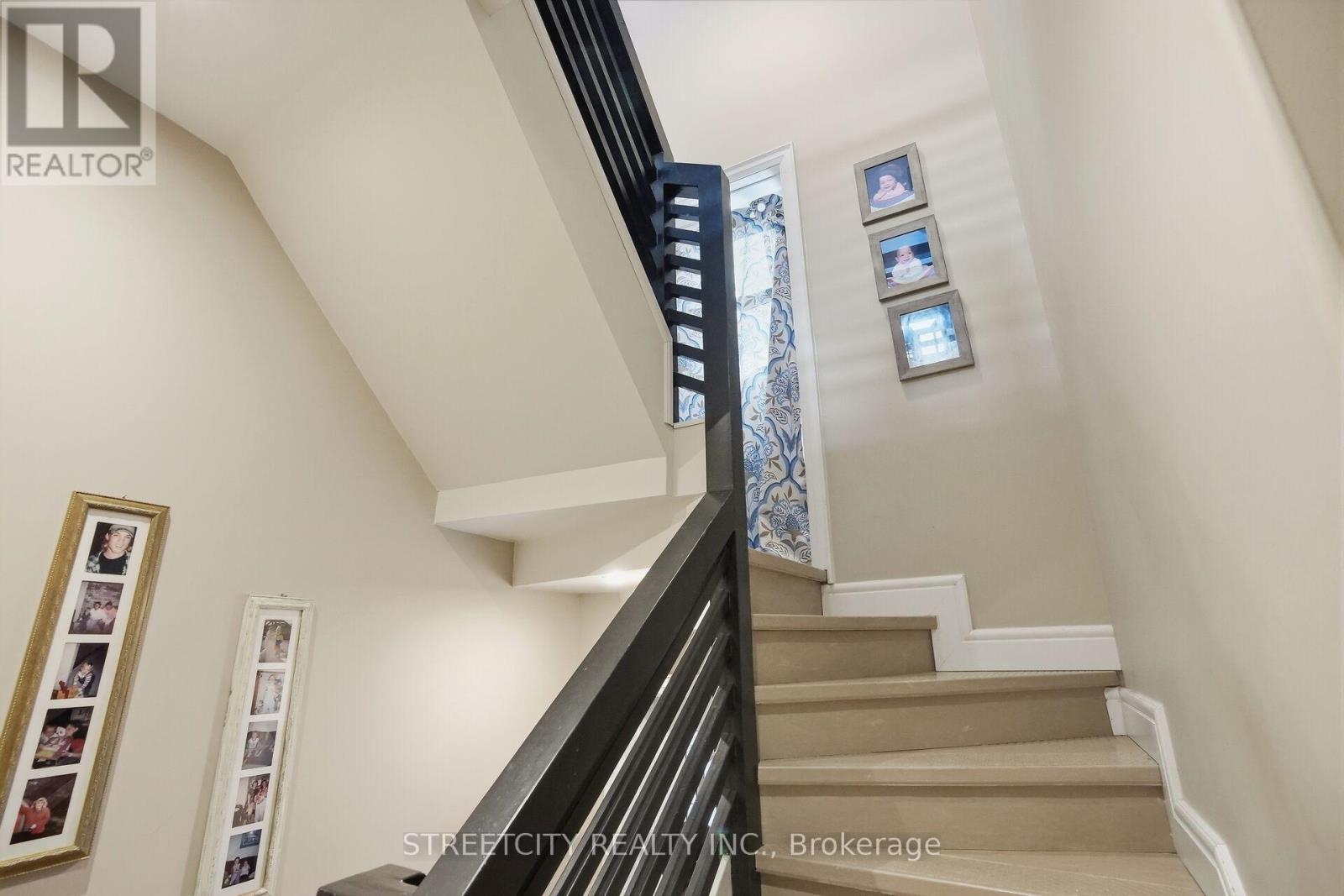 24 Hincks Street, St. Thomas, Ontario  N5R 3N6 - Photo 28 - X12841956