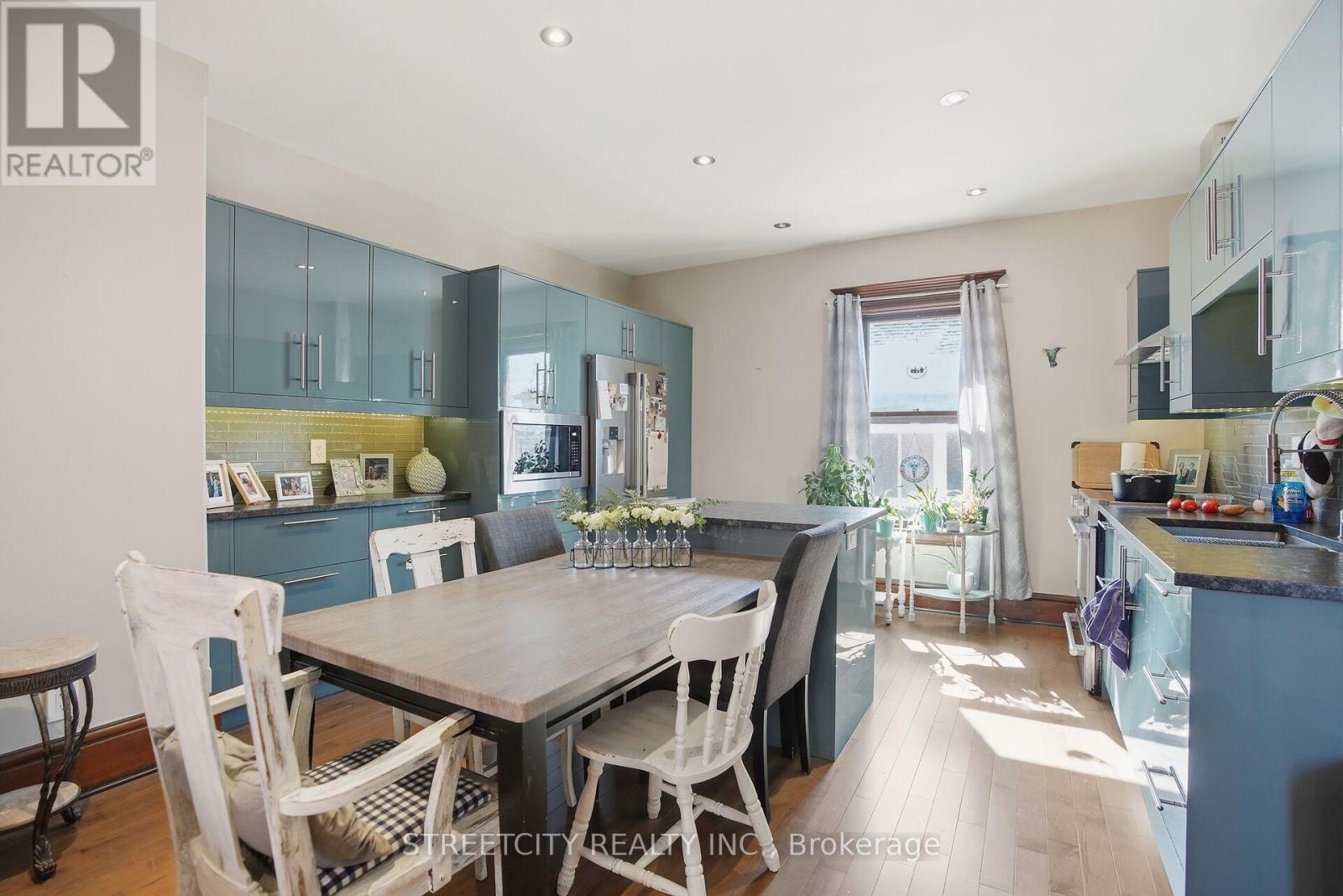 24 Hincks Street, St. Thomas, Ontario  N5R 3N6 - Photo 34 - X12841956