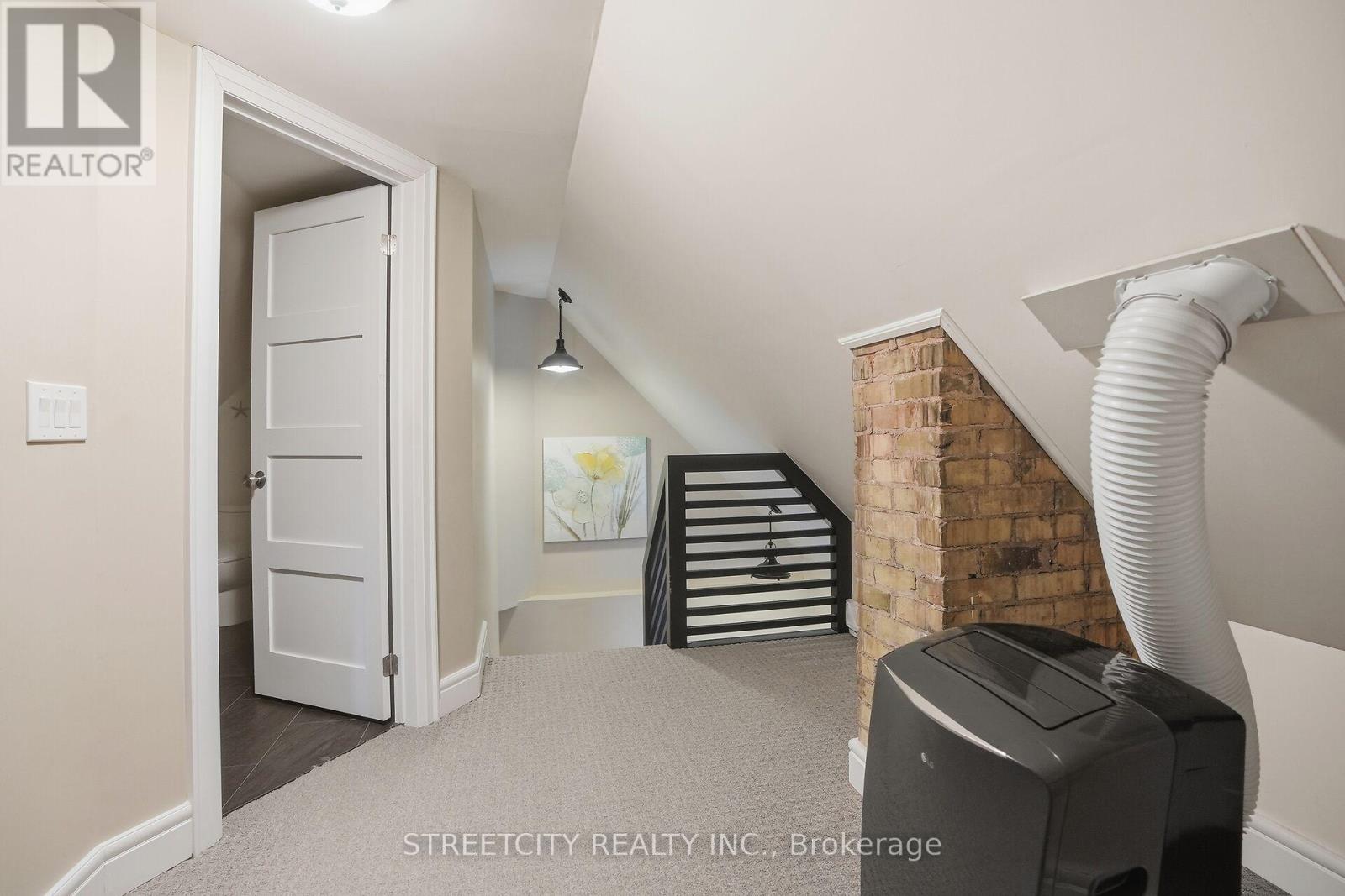 24 Hincks Street, St. Thomas, Ontario  N5R 3N6 - Photo 44 - X12841956