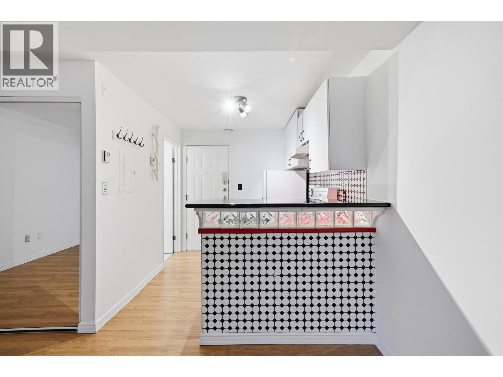 107 1940 Barclay Street, Vancouver, British Columbia  V6G 1L3 - Photo 5 - R3078390