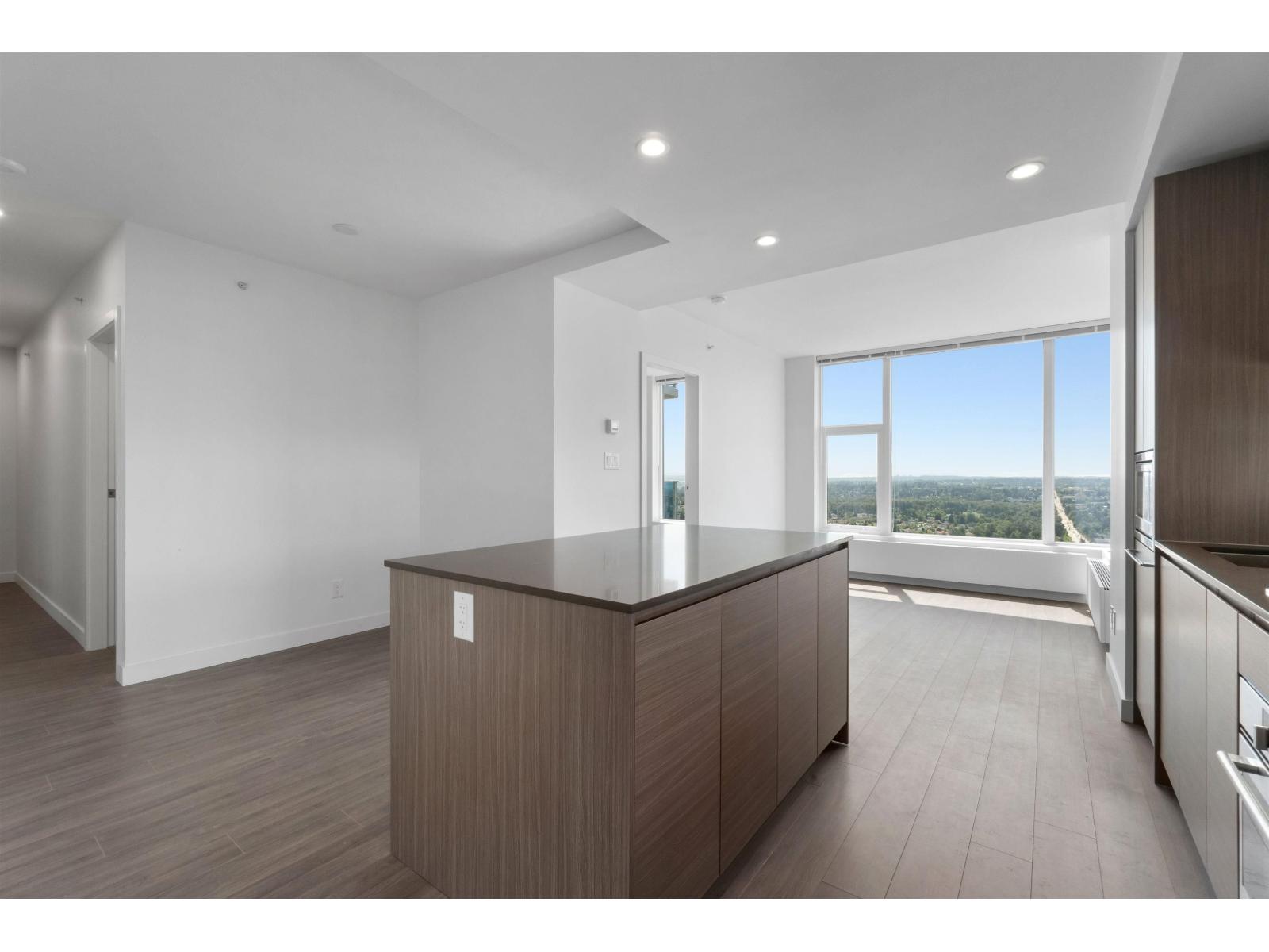 3803 13615 Fraser Highway, Surrey, British Columbia  V3T 0P7 - Photo 7 - R3095675