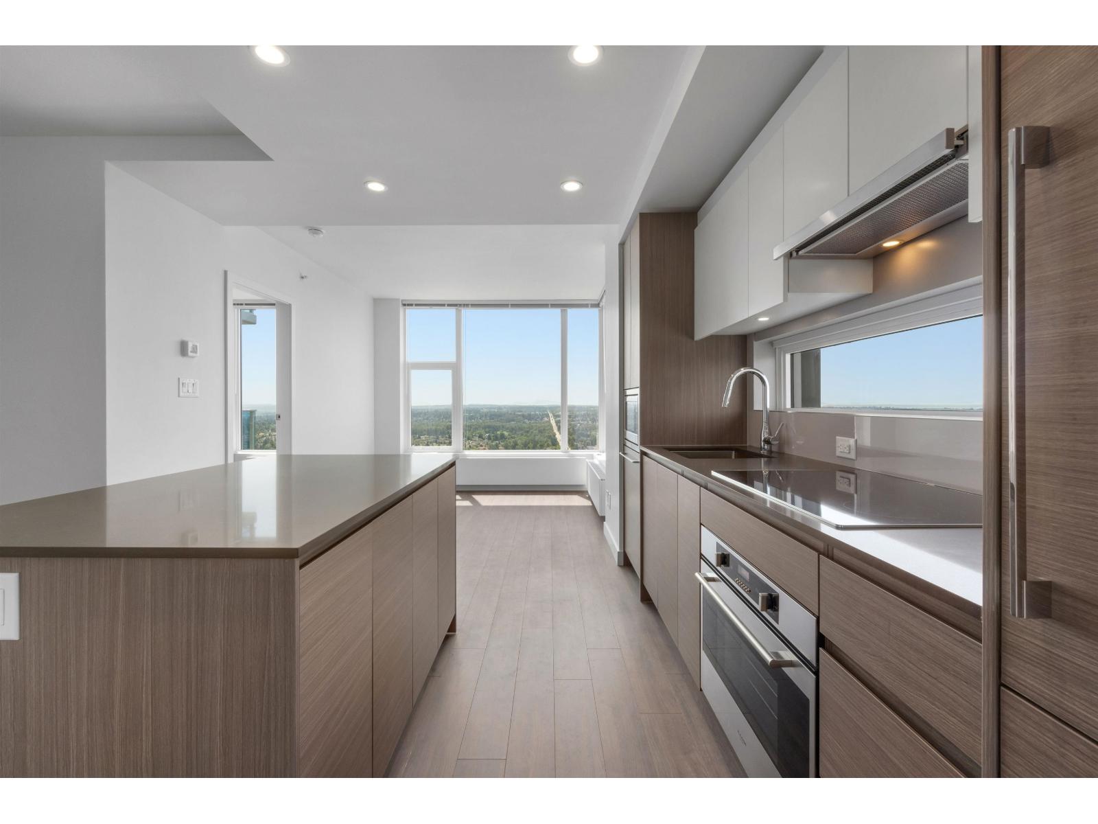 3803 13615 Fraser Highway, Surrey, British Columbia  V3T 0P7 - Photo 8 - R3095675