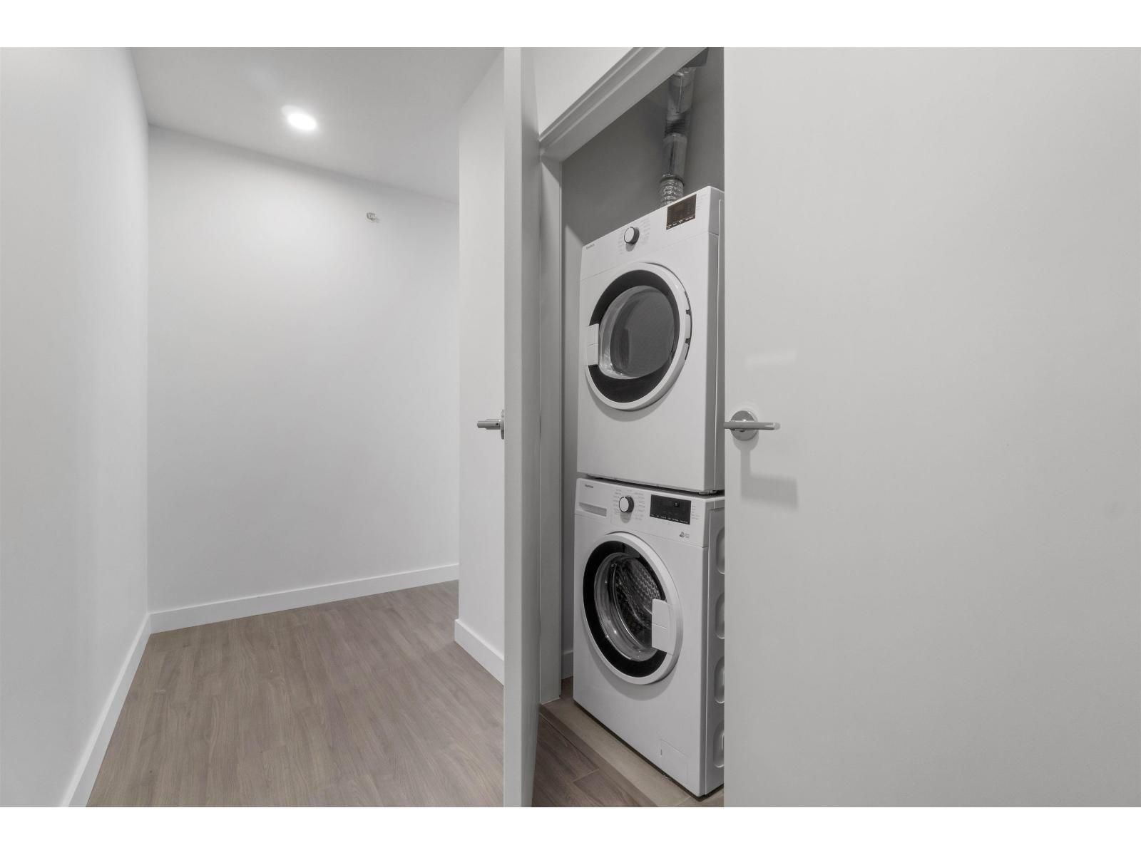 3803 13615 Fraser Highway, Surrey, British Columbia  V3T 0P7 - Photo 21 - R3095675