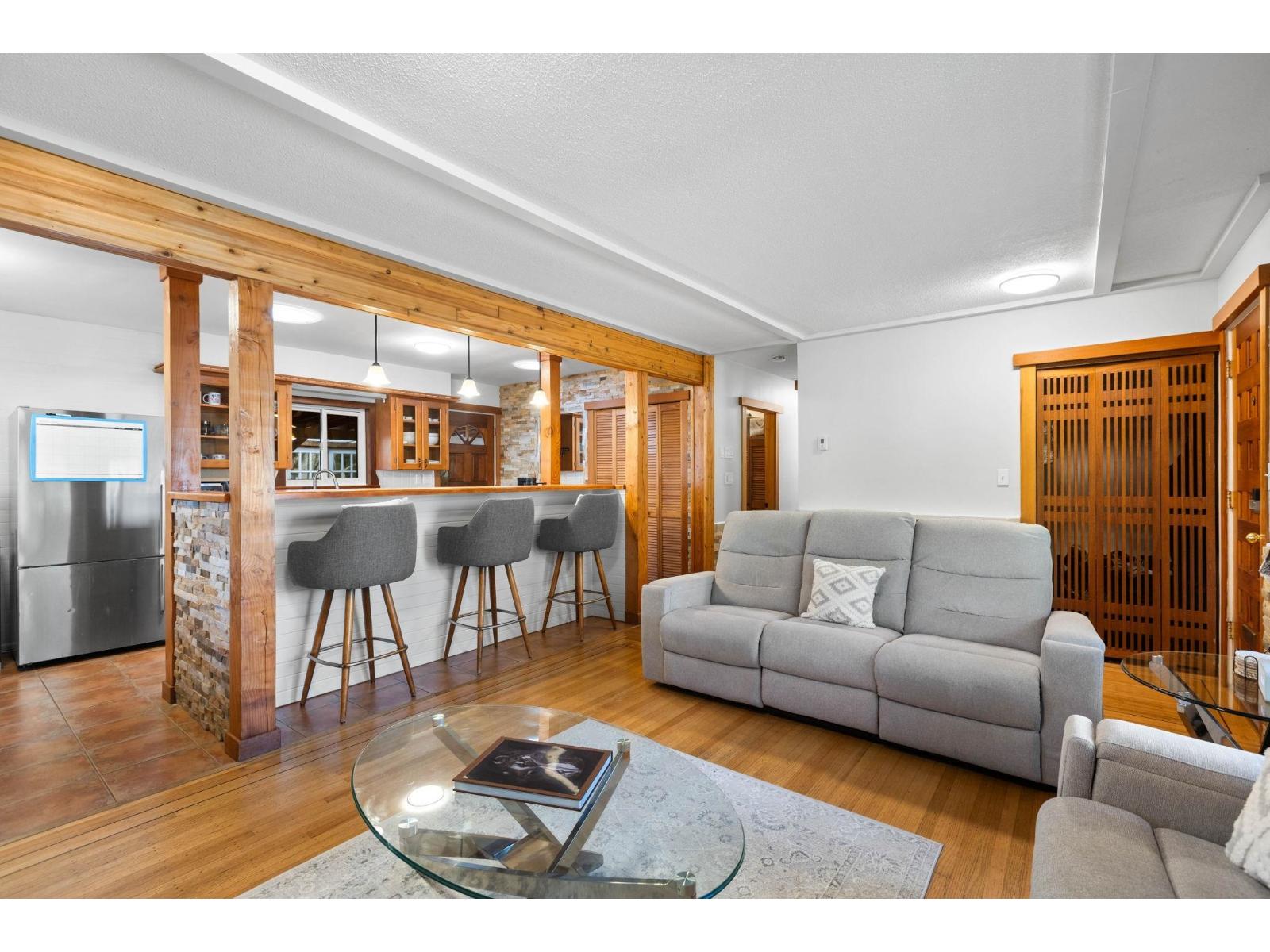 11082 146 Street, Surrey, British Columbia  V3R 3V1 - Photo 6 - R3095435