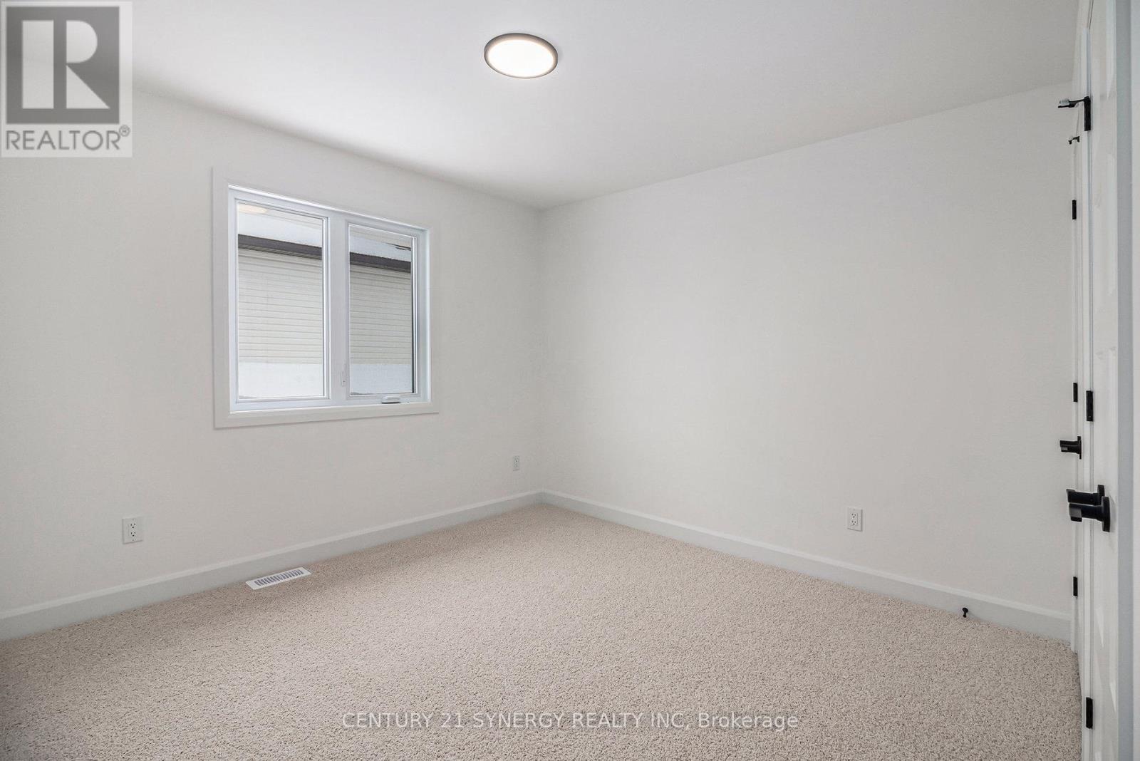 85 Villeneuve Street, North Stormont, Ontario K0C 1W0 - Photo 27 - X12841878