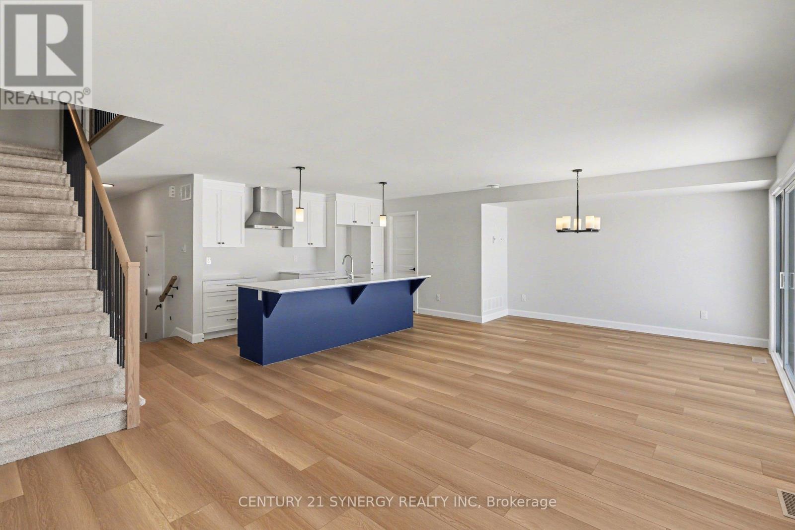 63 Villeneuve Street, North Stormont, Ontario K0C 1W0 - Photo 11 - X12841882