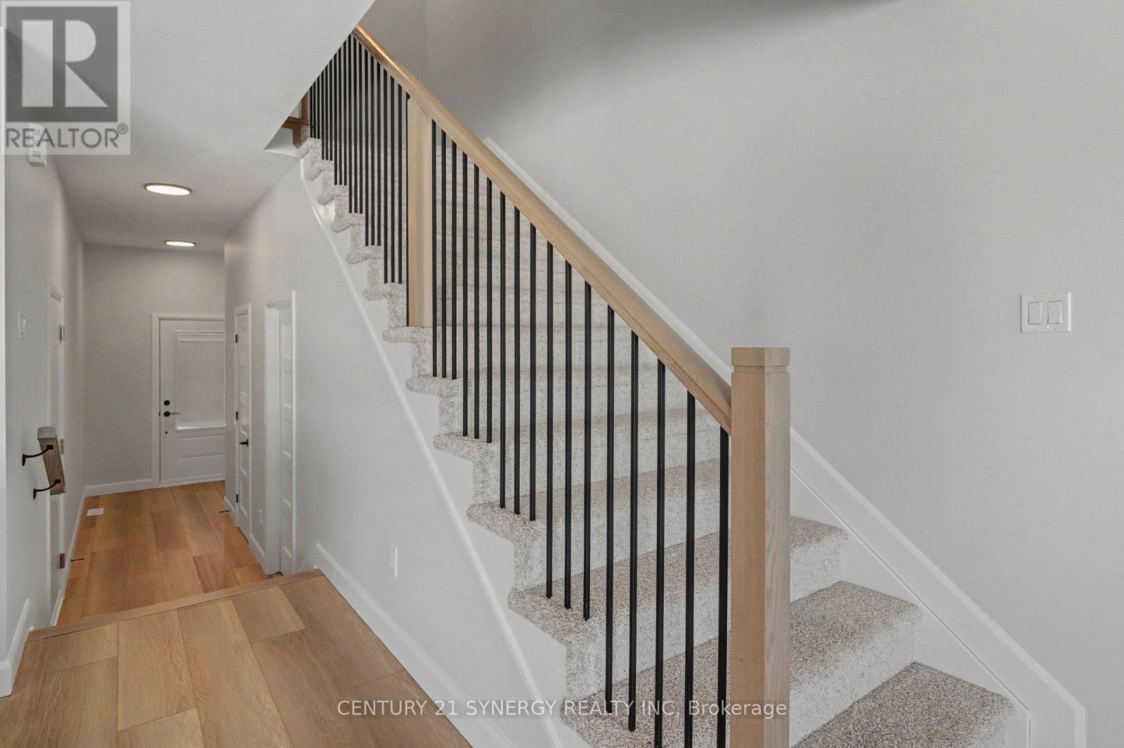 69 Villeneuve Street, North Stormont, Ontario K0C 1W0 - Photo 15 - X12841884