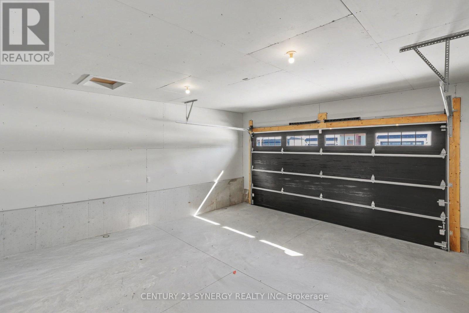 69 Villeneuve Street, North Stormont, Ontario K0C 1W0 - Photo 32 - X12841884