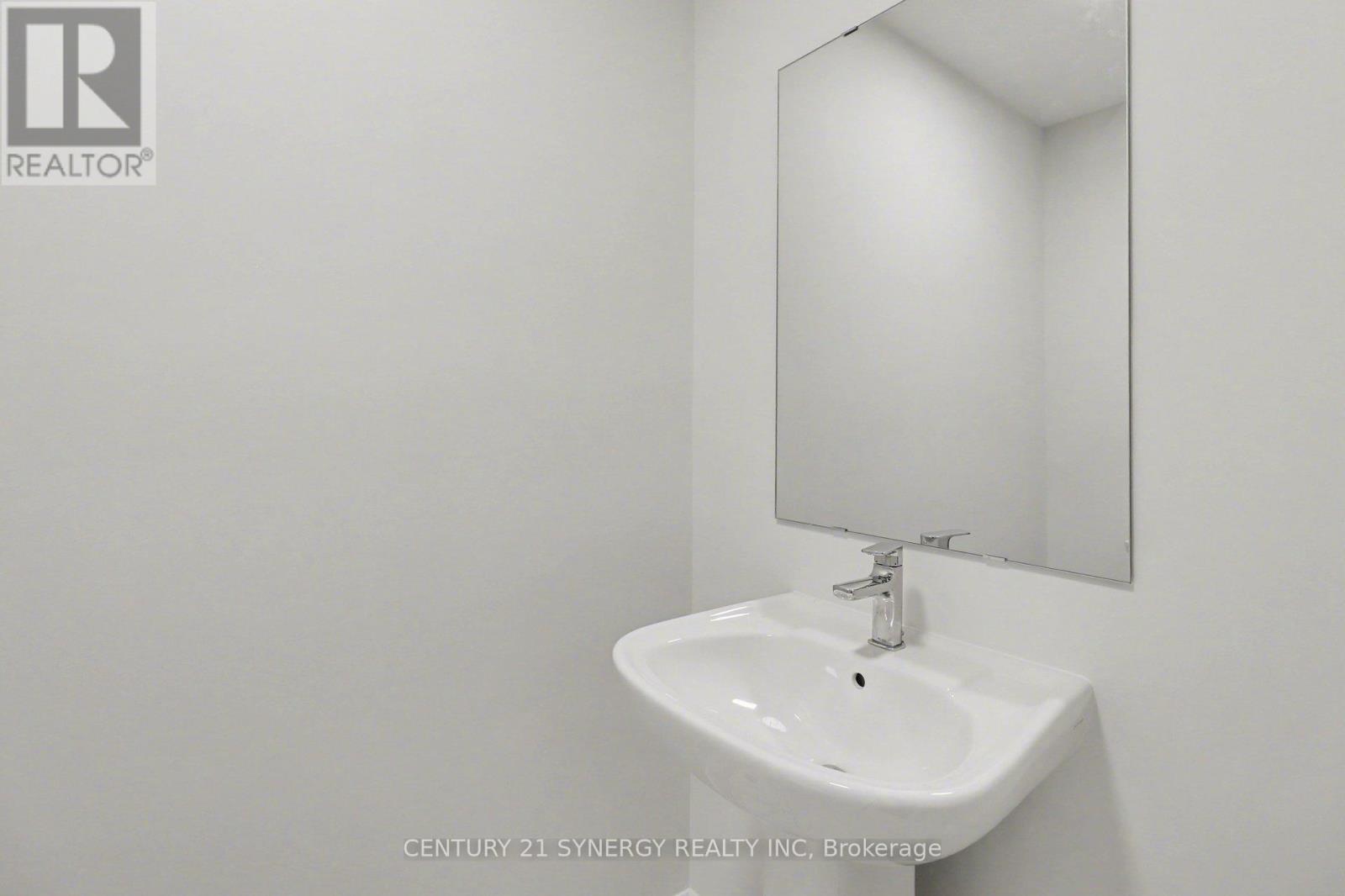 77 Villeneuve Street, North Stormont, Ontario K0C 1W0 - Photo 5 - X12841892