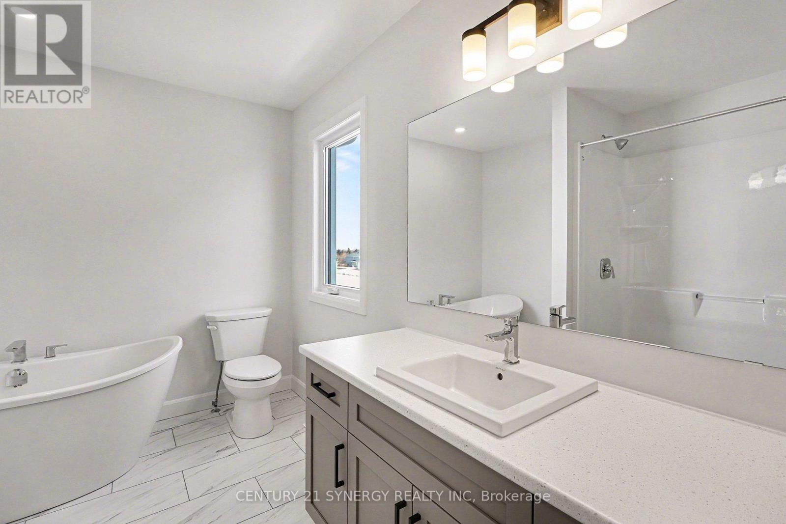 81 Villeneuve Street, North Stormont, Ontario  K0C 1W0 - Photo 21 - X12841900