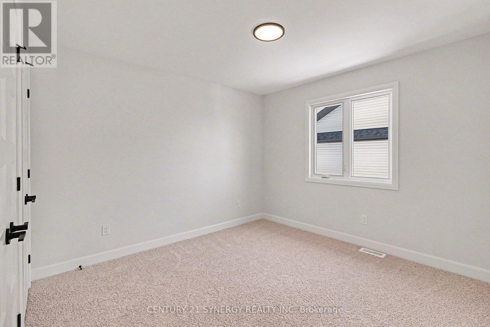 81 Villeneuve Street, North Stormont, Ontario  K0C 1W0 - Photo 25 - X12841900