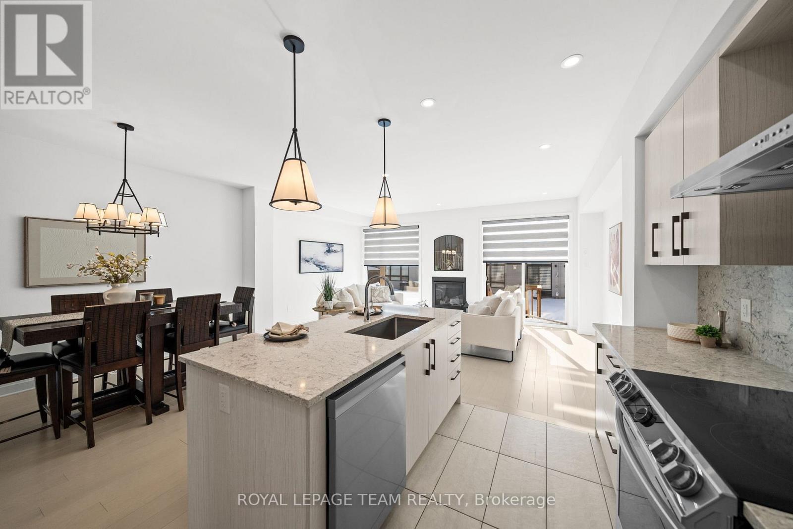 222 Trumpeter Grove, Ottawa, Ontario K4M 0N7 - Photo 4 - X12841954