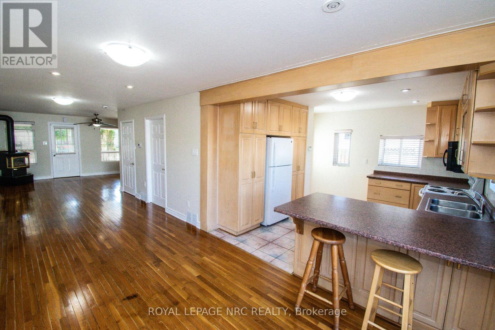 6561 Bellevue Street, Niagara Falls, Ontario  L2E 1Y9 - Photo 12 - X12841902