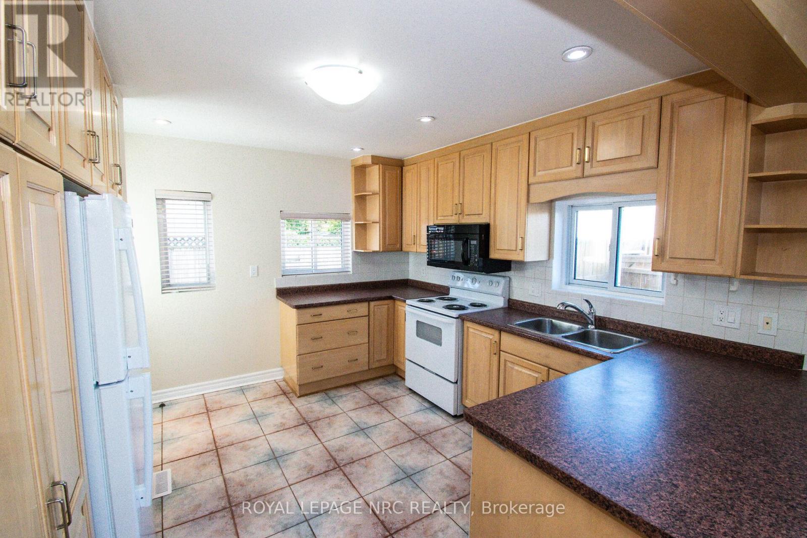 6561 Bellevue Street, Niagara Falls, Ontario  L2E 1Y9 - Photo 13 - X12841902