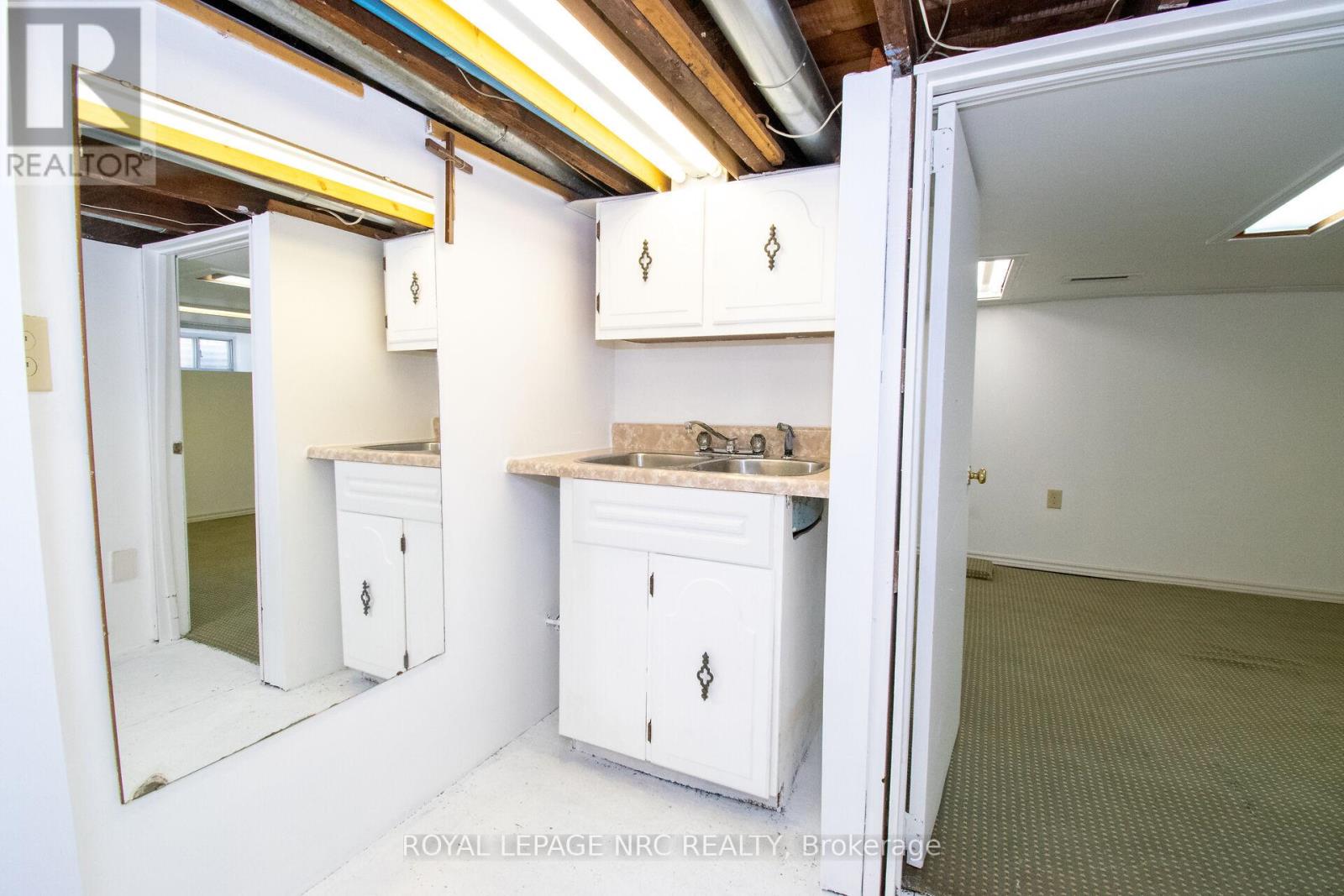 6561 Bellevue Street, Niagara Falls, Ontario  L2E 1Y9 - Photo 30 - X12841902