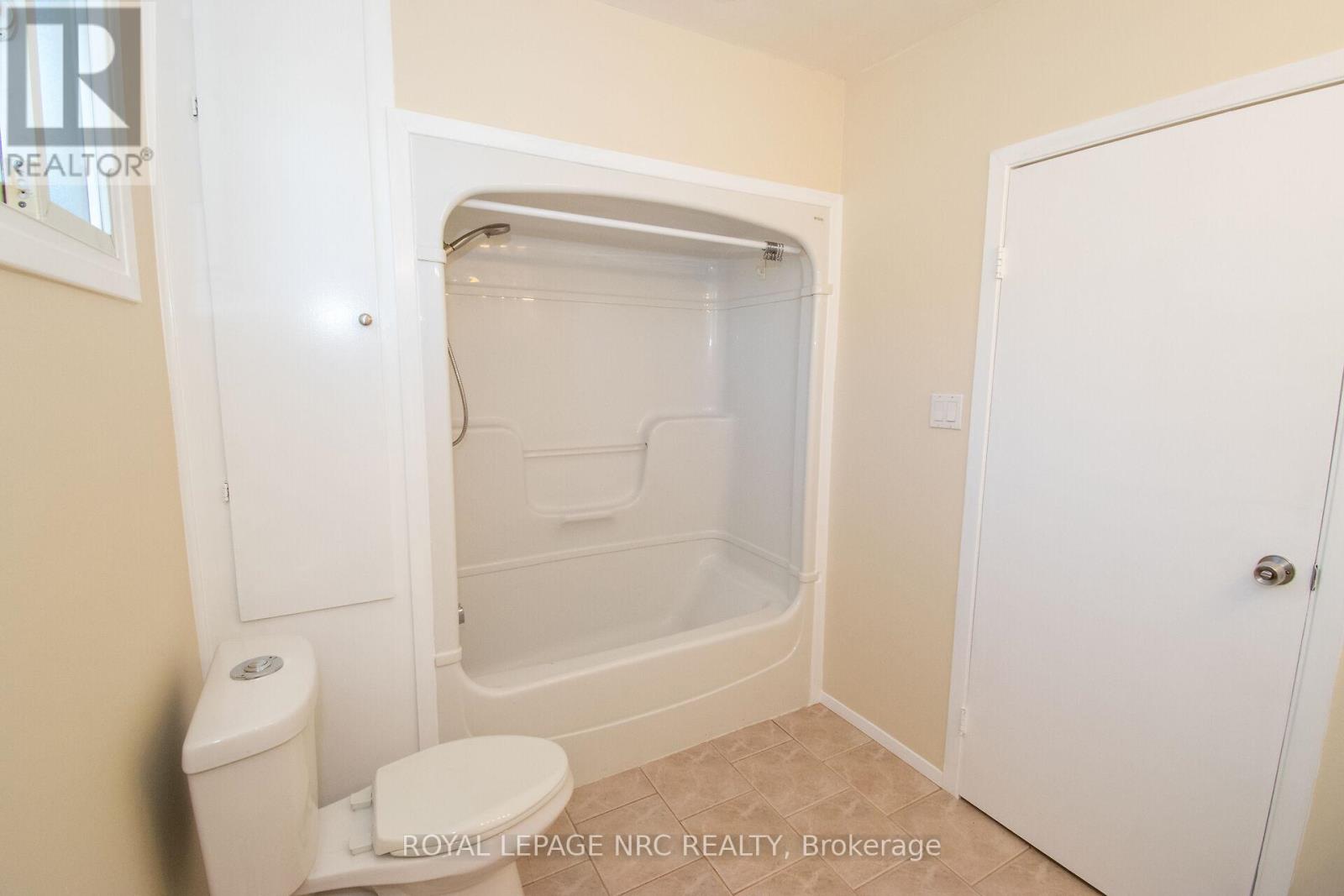 6561 Bellevue Street, Niagara Falls, Ontario  L2E 1Y9 - Photo 40 - X12841902