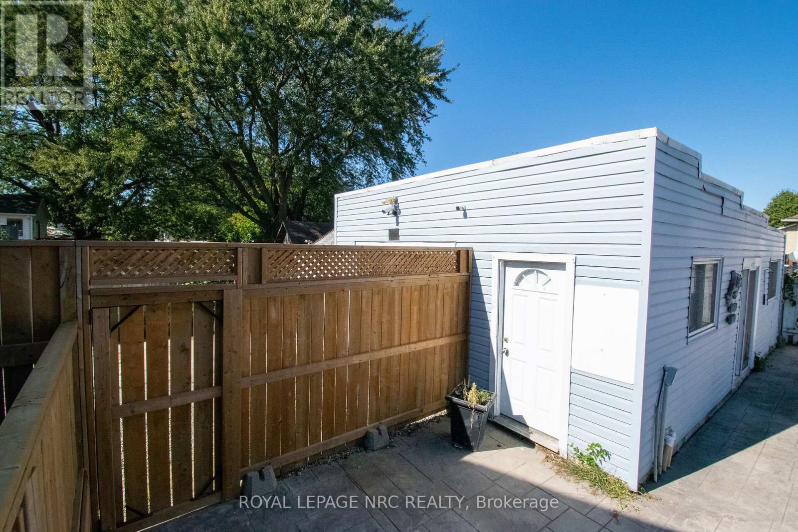 6561 Bellevue Street, Niagara Falls, Ontario  L2E 1Y9 - Photo 5 - X12841902