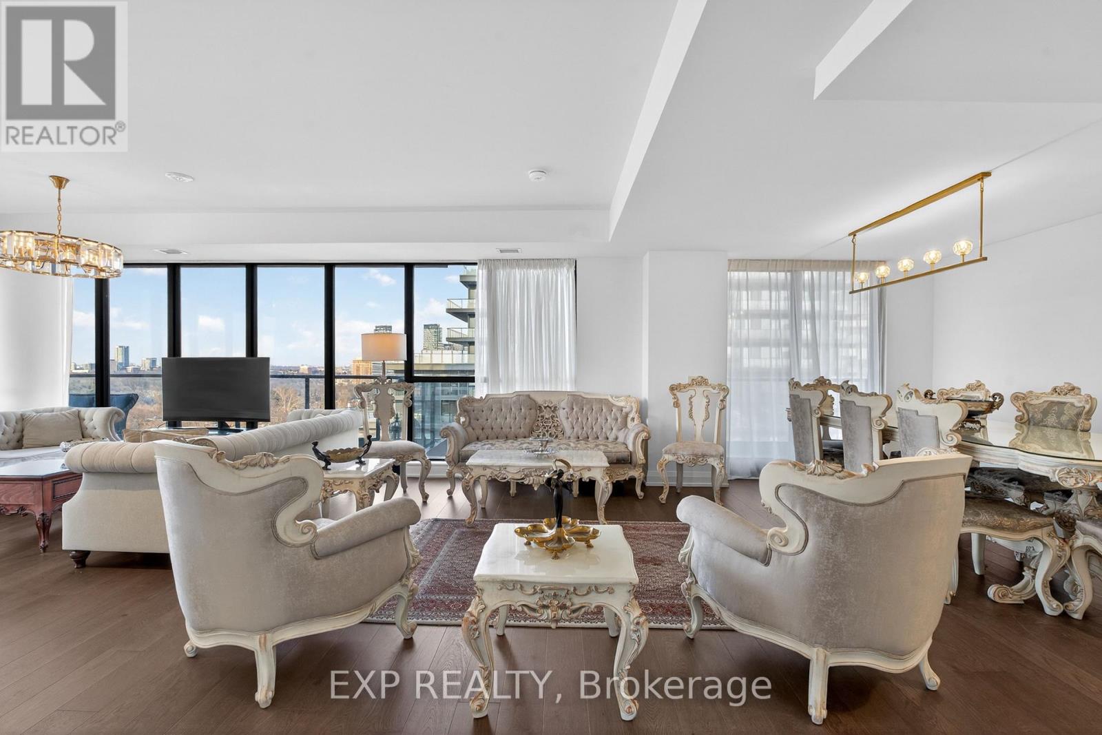 1305 - 33 Frederick Todd Way, Toronto, Ontario  M4G 0C9 - Photo 7 - C12813458