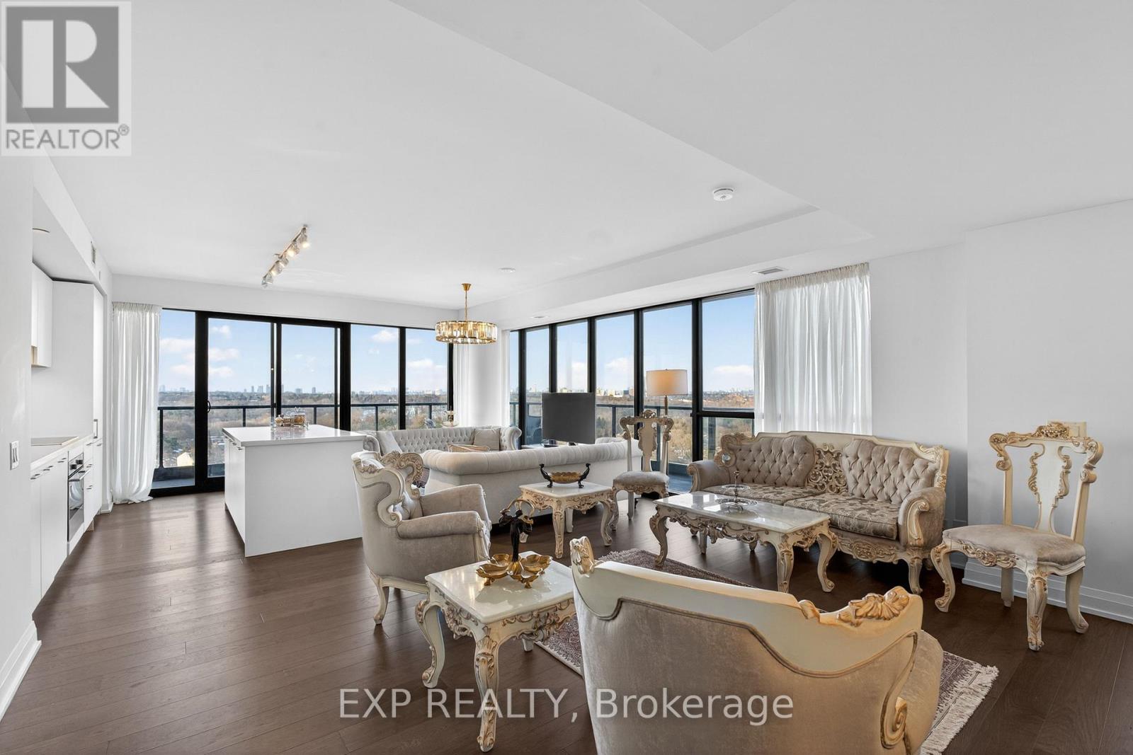 1305 - 33 Frederick Todd Way, Toronto, Ontario  M4G 0C9 - Photo 6 - C12813458