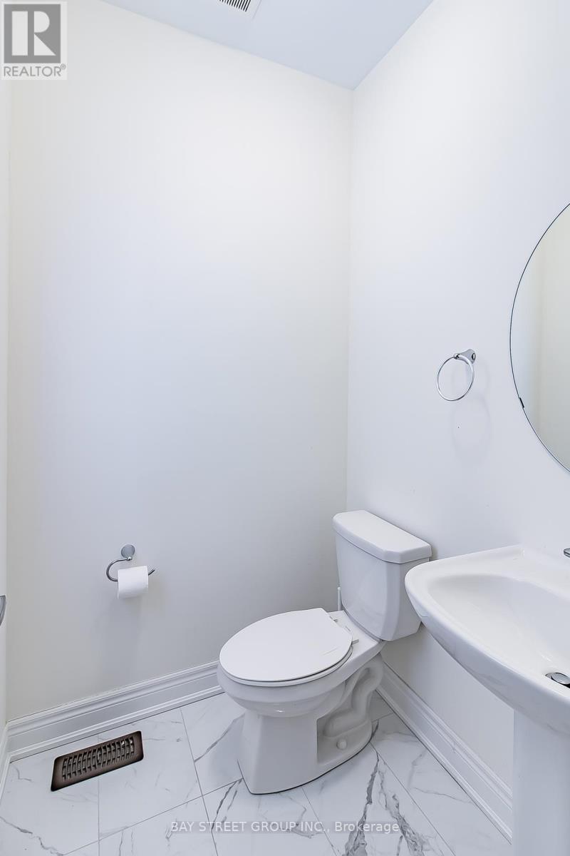 Upper Level - 50 Drizzel Crescent, Richmond Hill, Ontario  L4E 2G8 - Photo 19 - N12841686