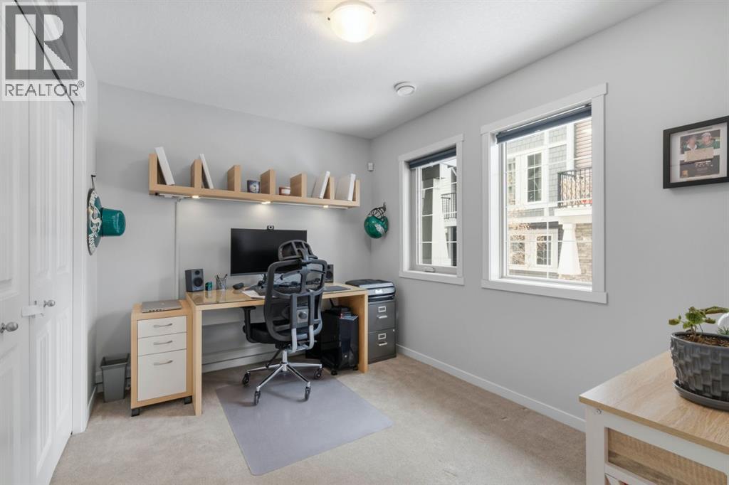 144 Legacy Point Se, Calgary, Alberta  T2X 3Z3 - Photo 5 - A2289209