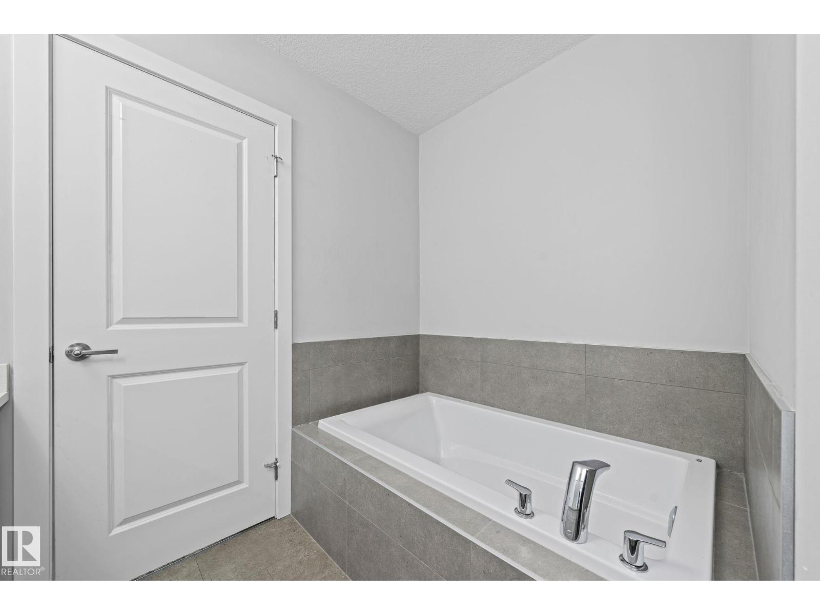 22035 80 Av Nw Nw, Edmonton, Alberta  T5T 7R6 - Photo 33 - E4475711