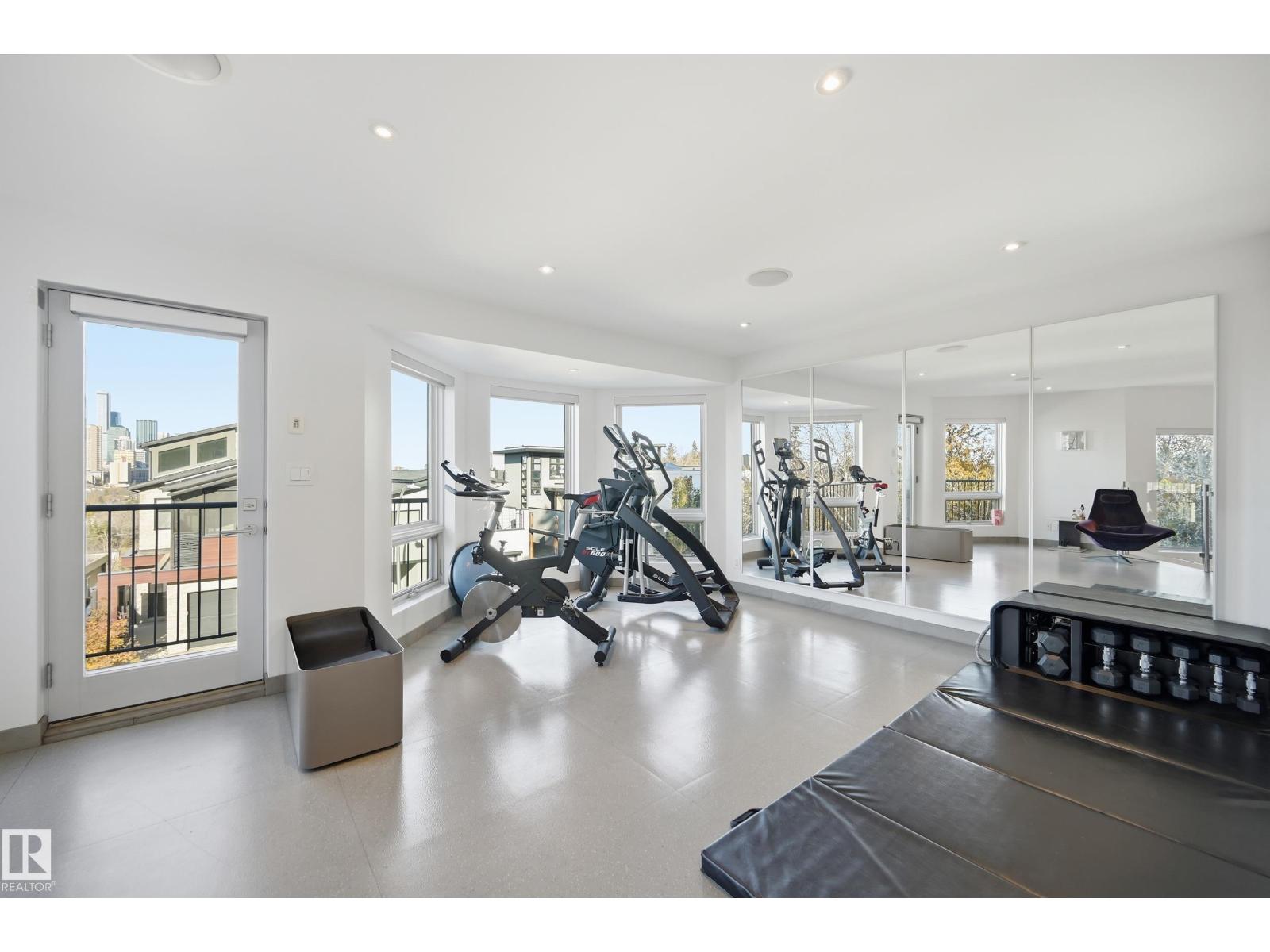 10065 90 Av Nw, Edmonton, Alberta  T6E 4X2 - Photo 19 - E4475713