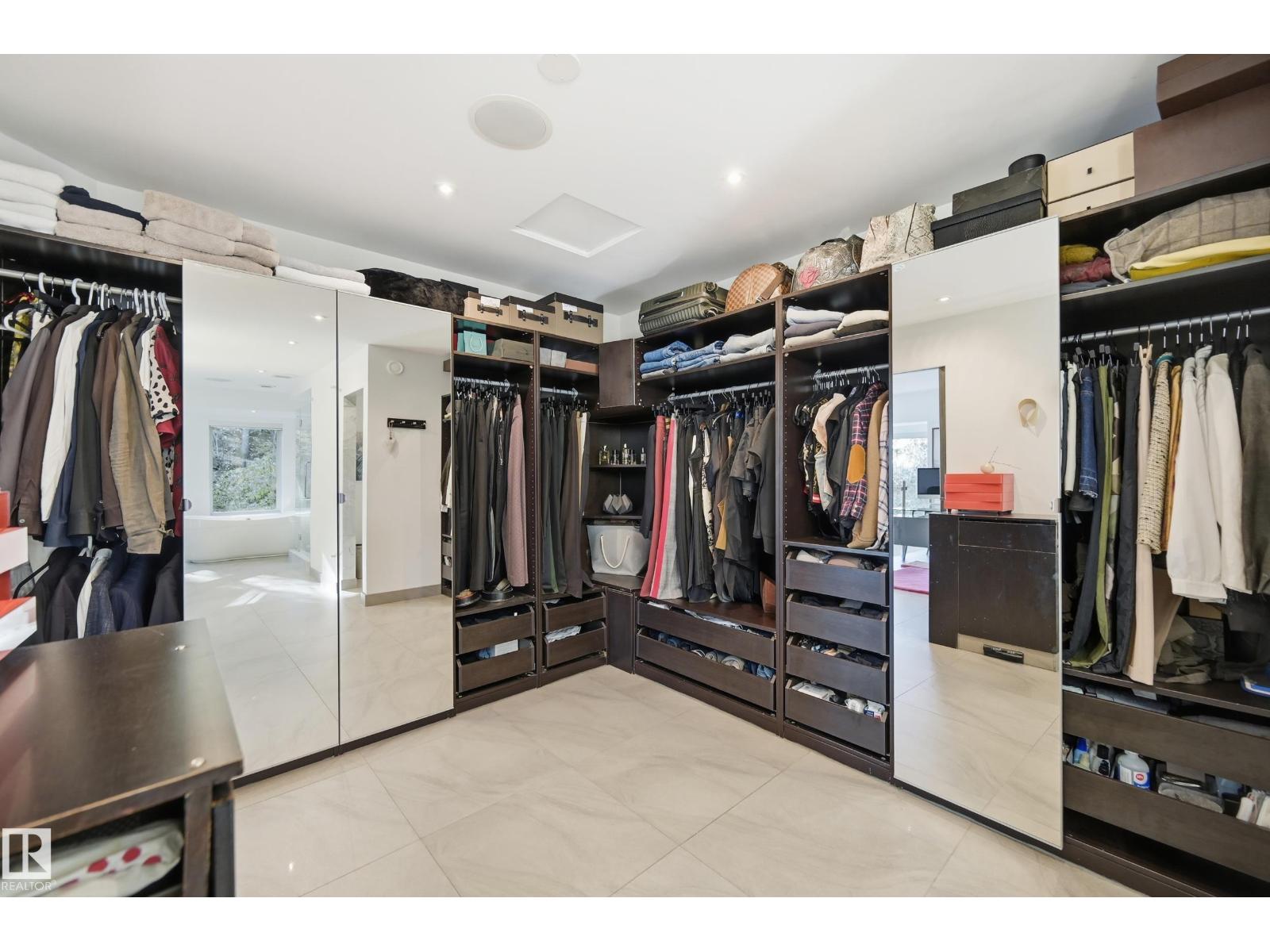 10065 90 Av Nw, Edmonton, Alberta  T6E 4X2 - Photo 29 - E4475713