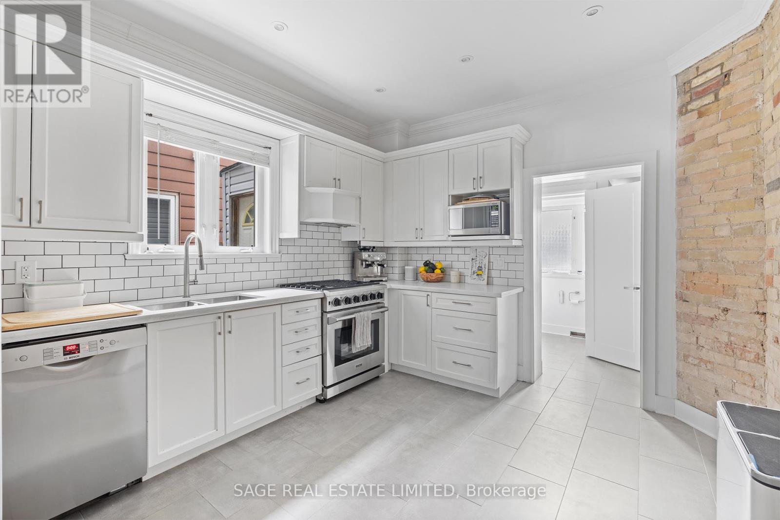 7 Gore Street, Toronto, Ontario  M6J 2C5 - Photo 13 - C12841952