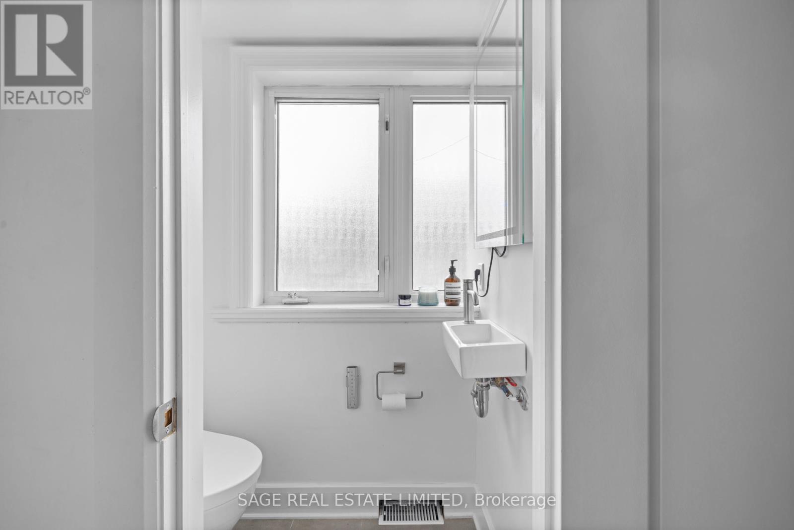 7 Gore Street, Toronto, Ontario  M6J 2C5 - Photo 15 - C12841952