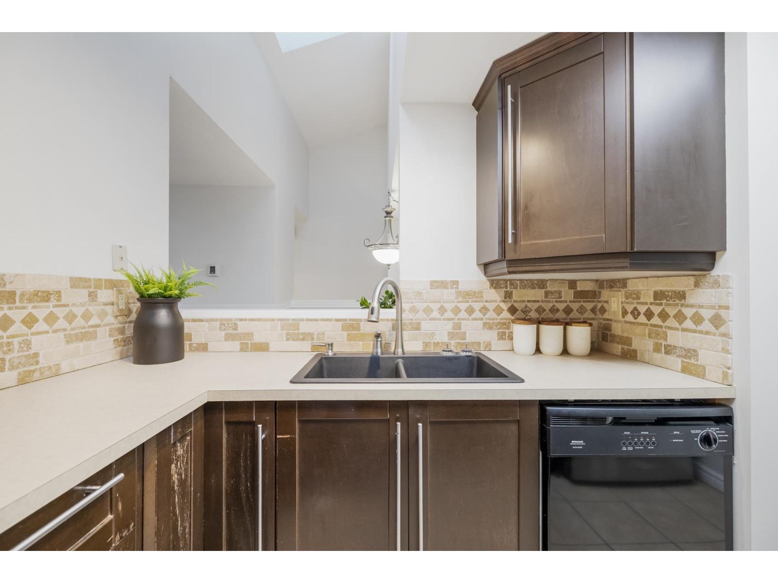 19452 61 Avenue, Surrey, British Columbia  V3S 7L3 - Photo 13 - R3095754