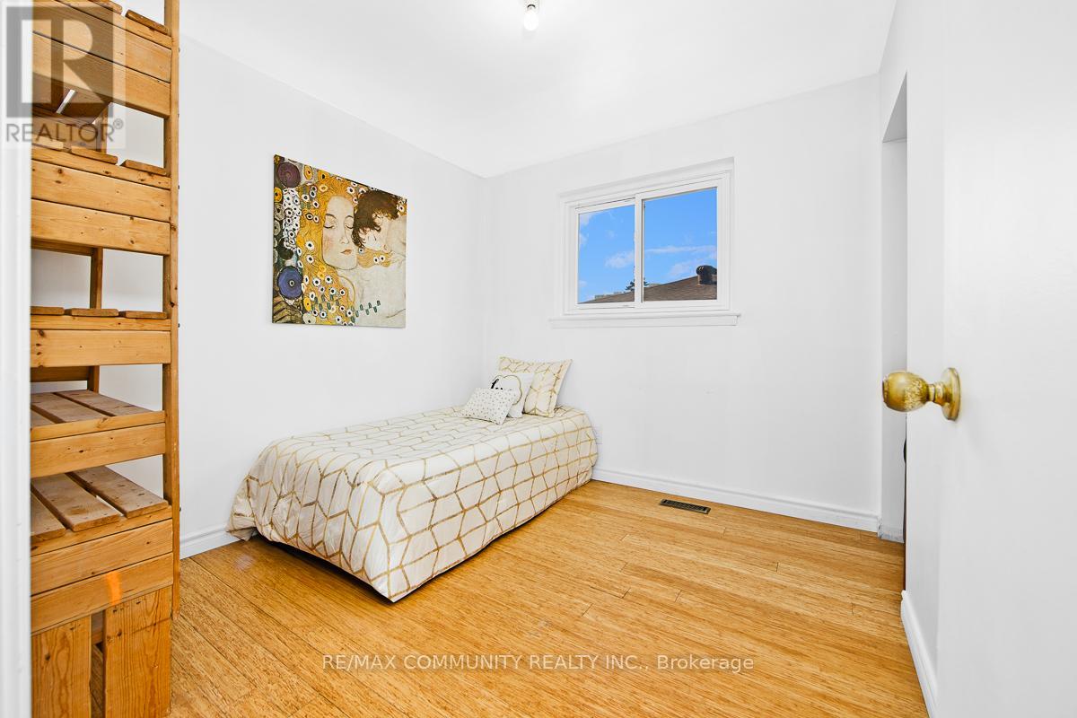 74 Glenstroke Drive, Toronto, Ontario  M1S 2Z9 - Photo 12 - E12841908