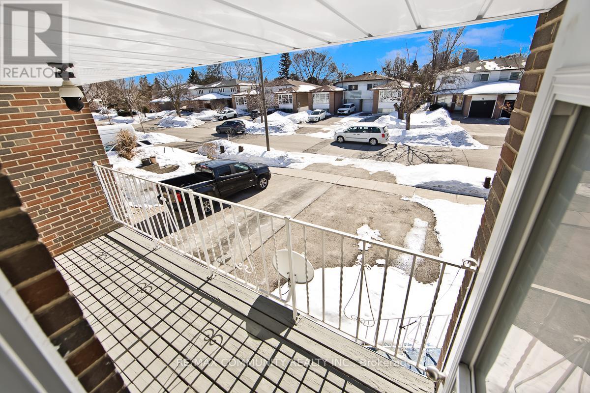 74 Glenstroke Drive, Toronto, Ontario  M1S 2Z9 - Photo 7 - E12841908