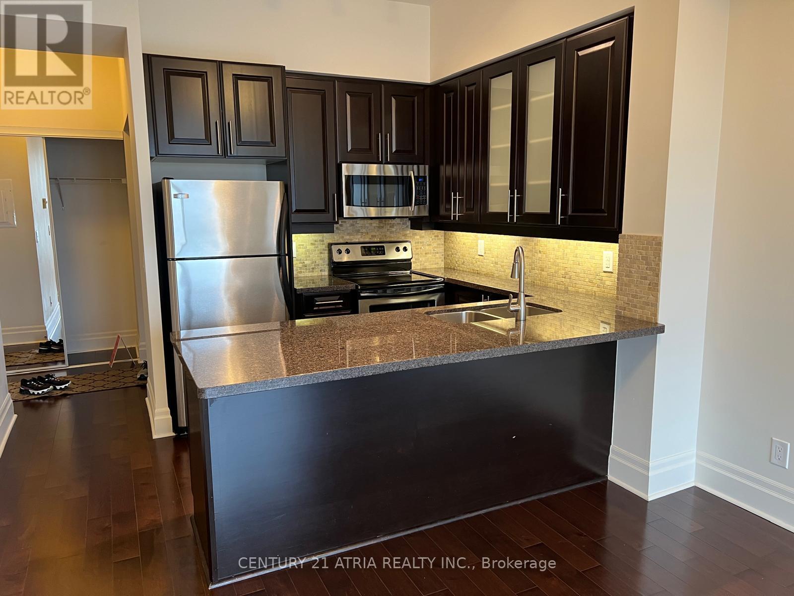 904 - 1 Upper Duke Crescent, Markham, Ontario  L6G 0B6 - Photo 2 - N12841950