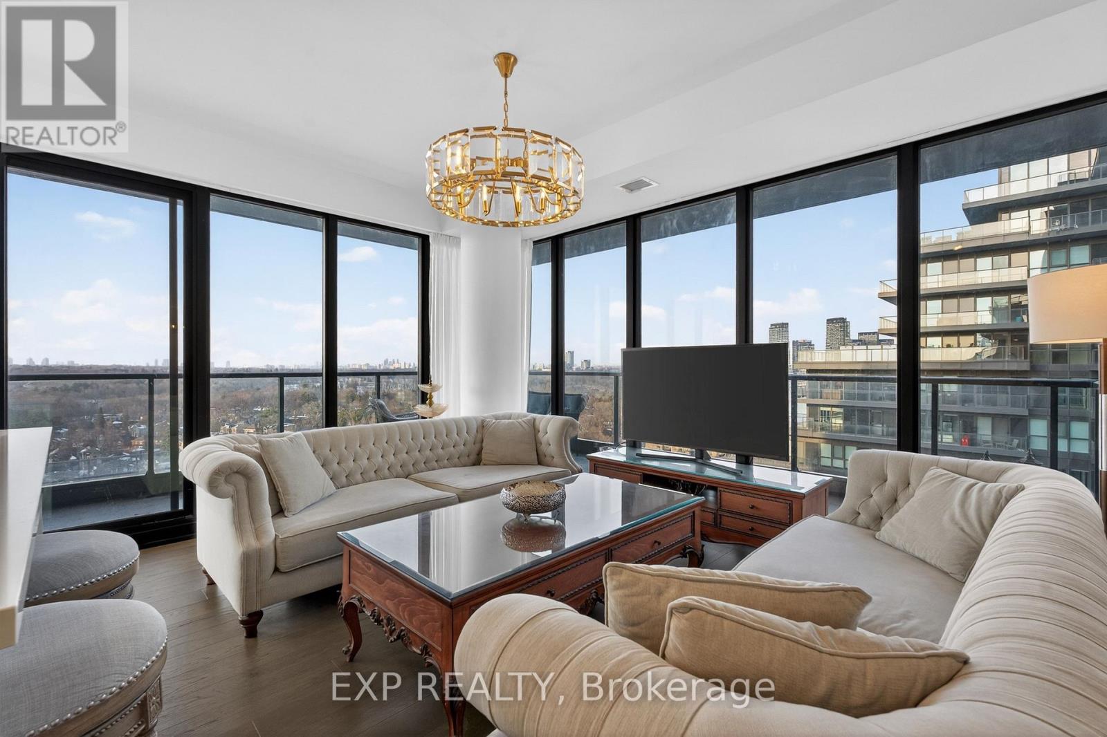 1305 - 33 Frederick Todd Way, Toronto, Ontario  M4G 0C9 - Photo 11 - C12813458