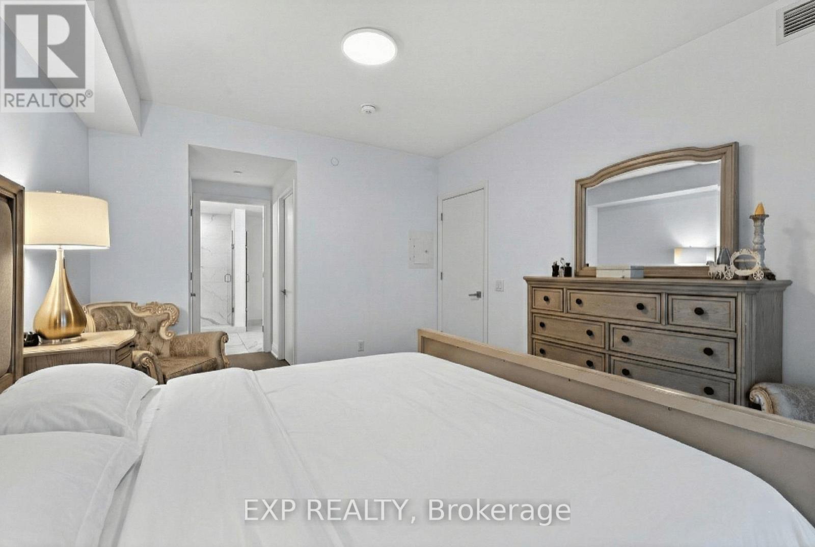 1305 - 33 Frederick Todd Way, Toronto, Ontario  M4G 0C9 - Photo 22 - C12813458