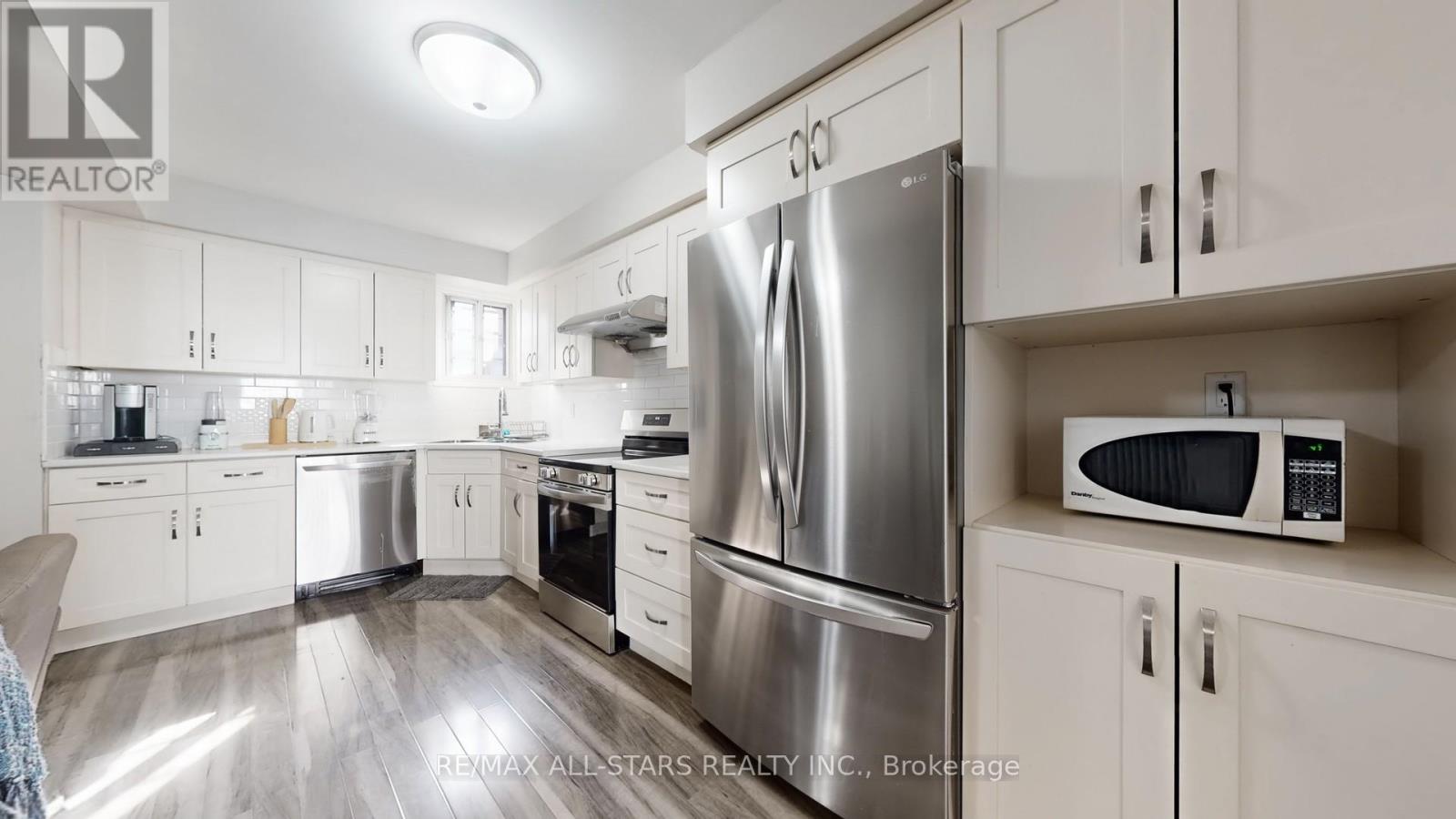 2nd - 1074 Bloor Street W, Toronto, Ontario  M6H 1M6 - Photo 6 - W12797316